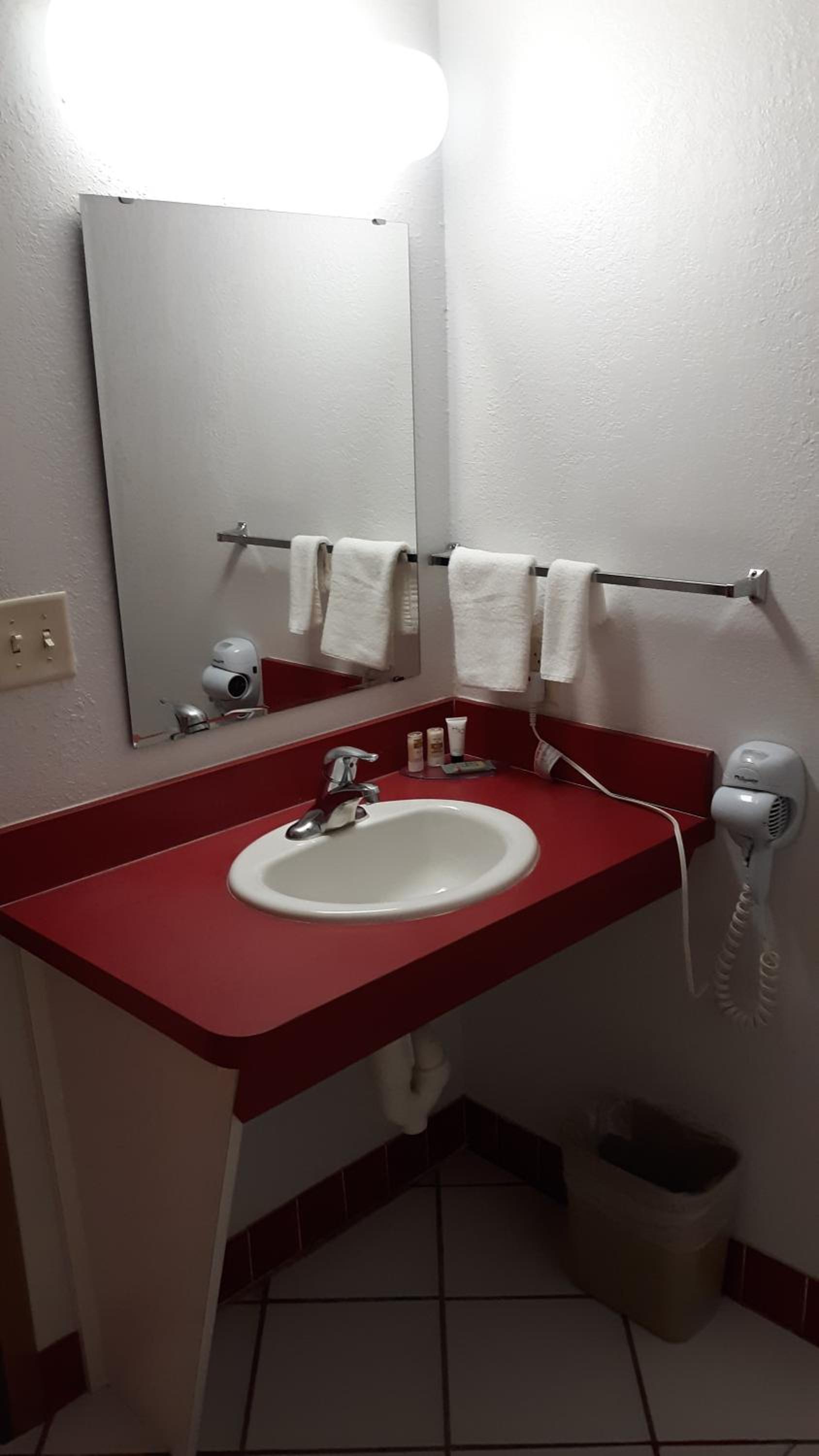 Deluxe King Suite photo 2