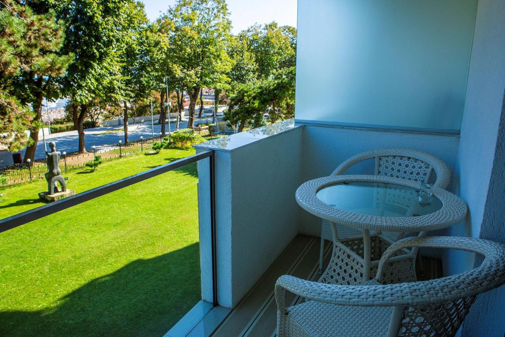 Junior Suite with Sea View photo 3