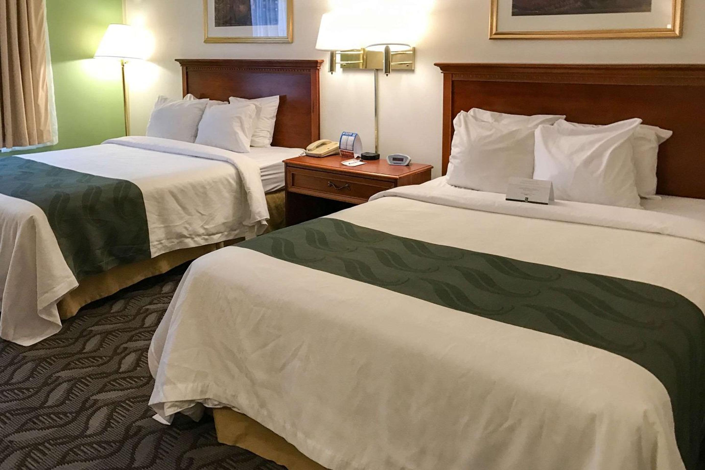 Double Room with Two Double Beds - Non-Smoking - Photo 1