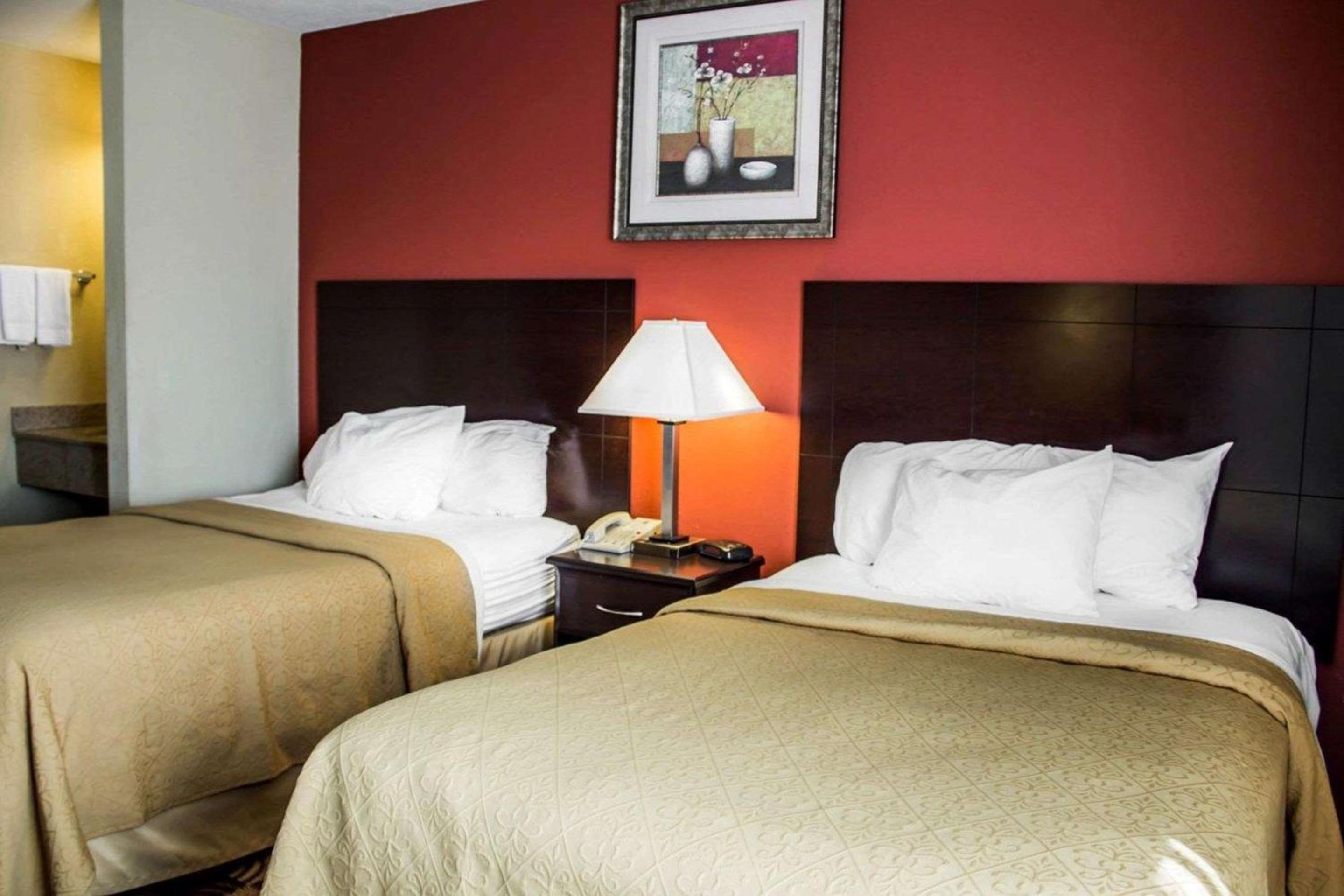 Double Room with Two Double Beds - Non-Smoking - Photo 1