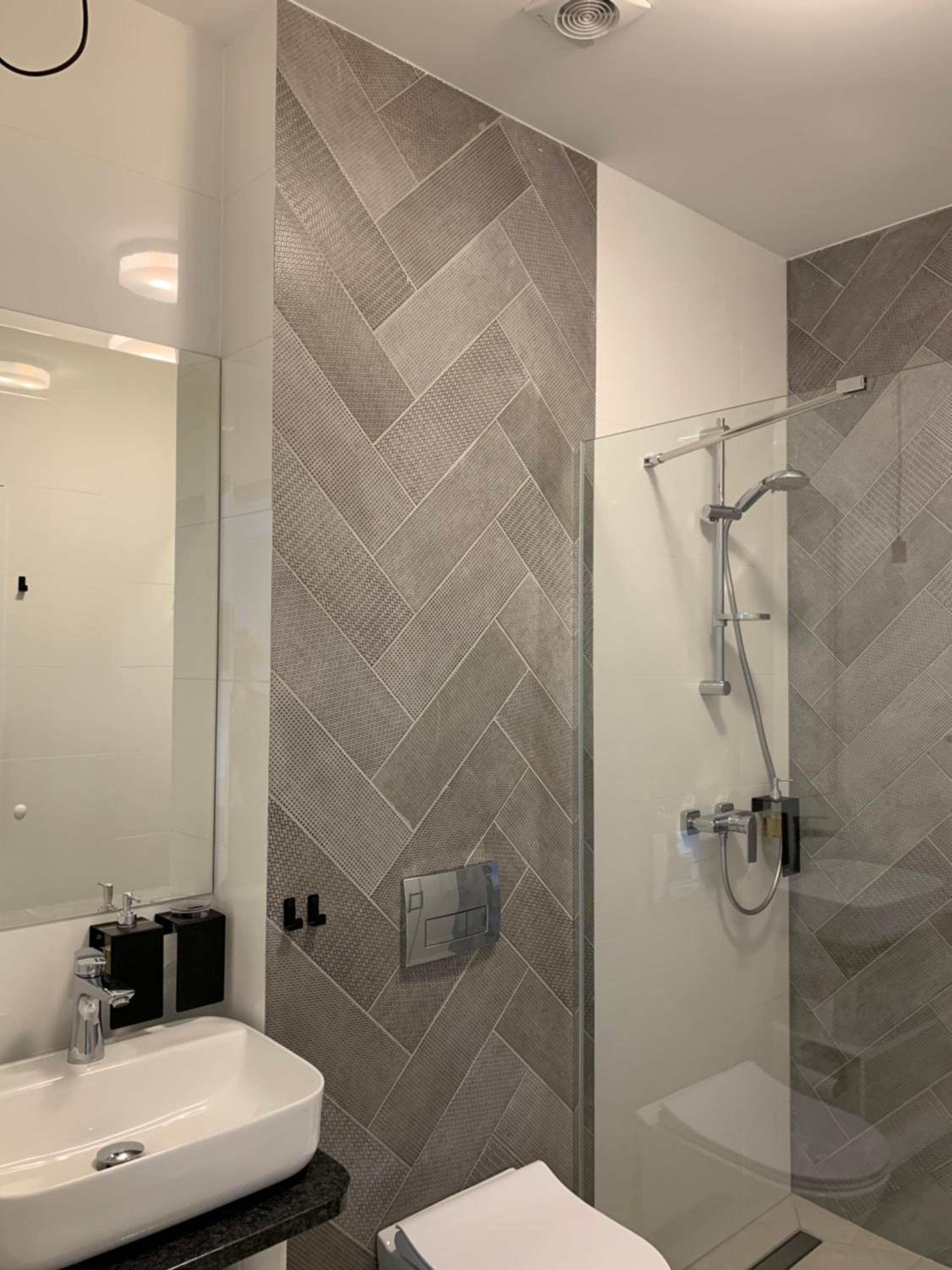 Deluxe Double or Twin Room - Photo 6
