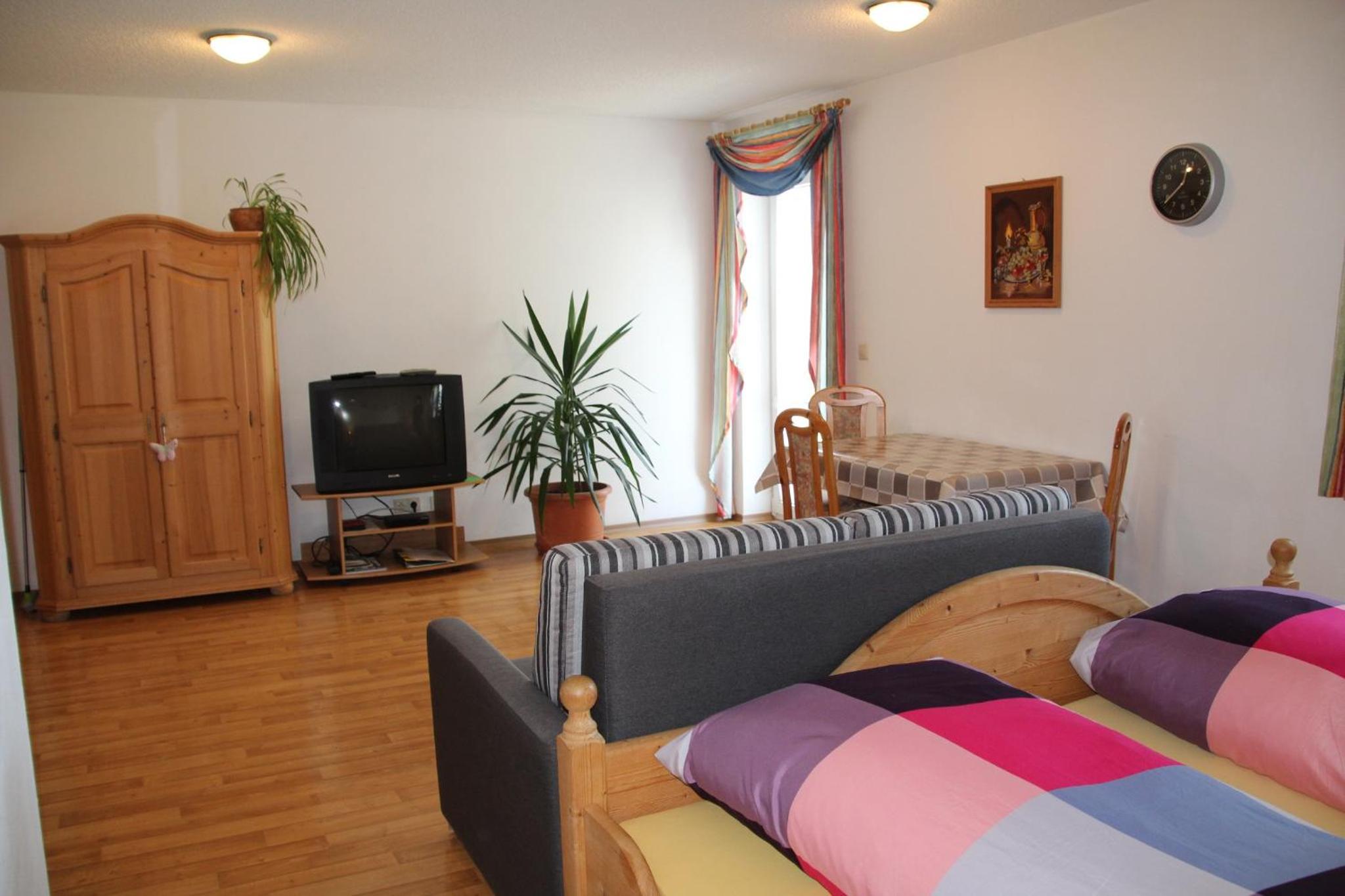 Apartment photo 3