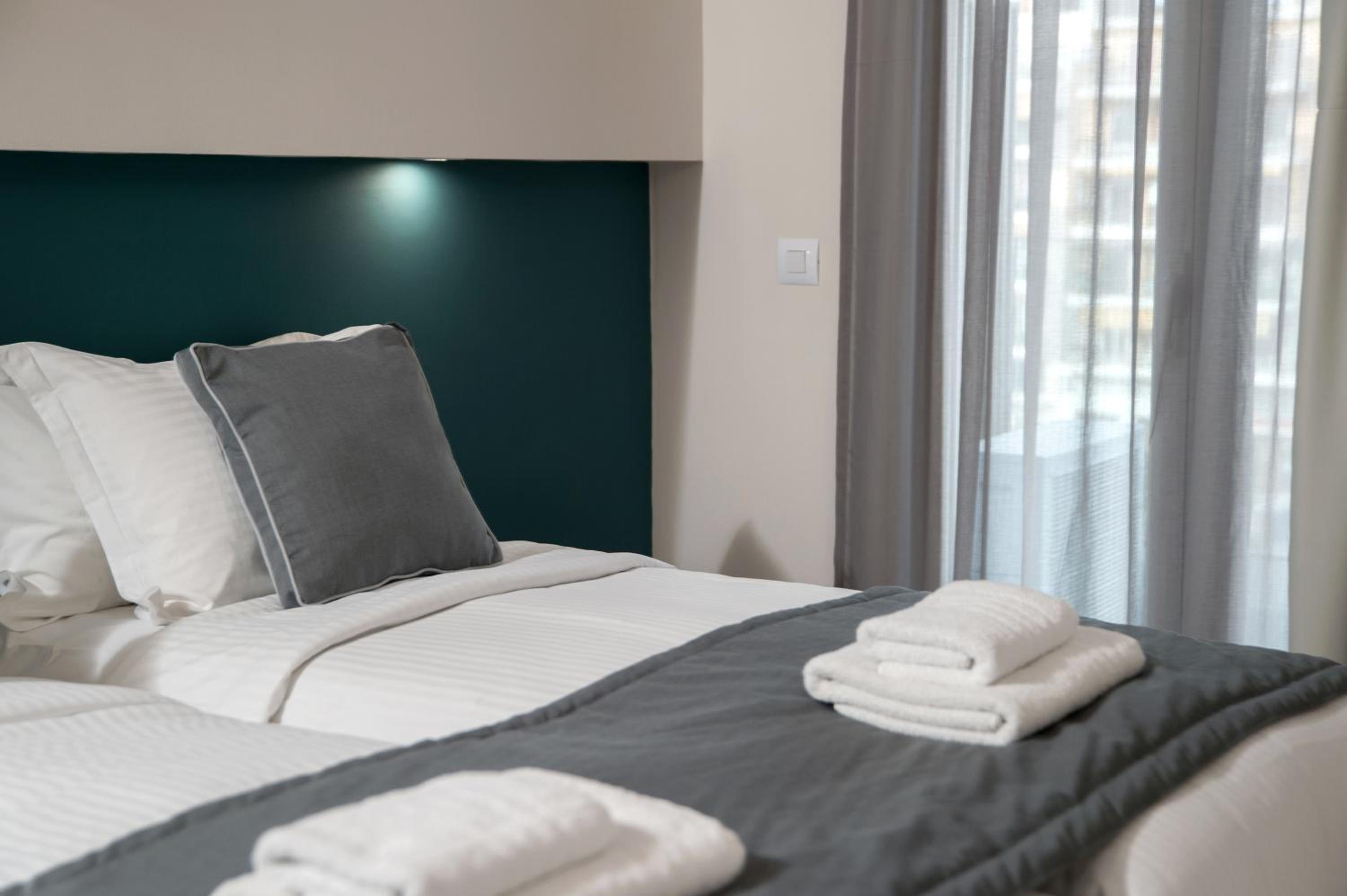 Superior Double or Twin Room with Balcony photo 2
