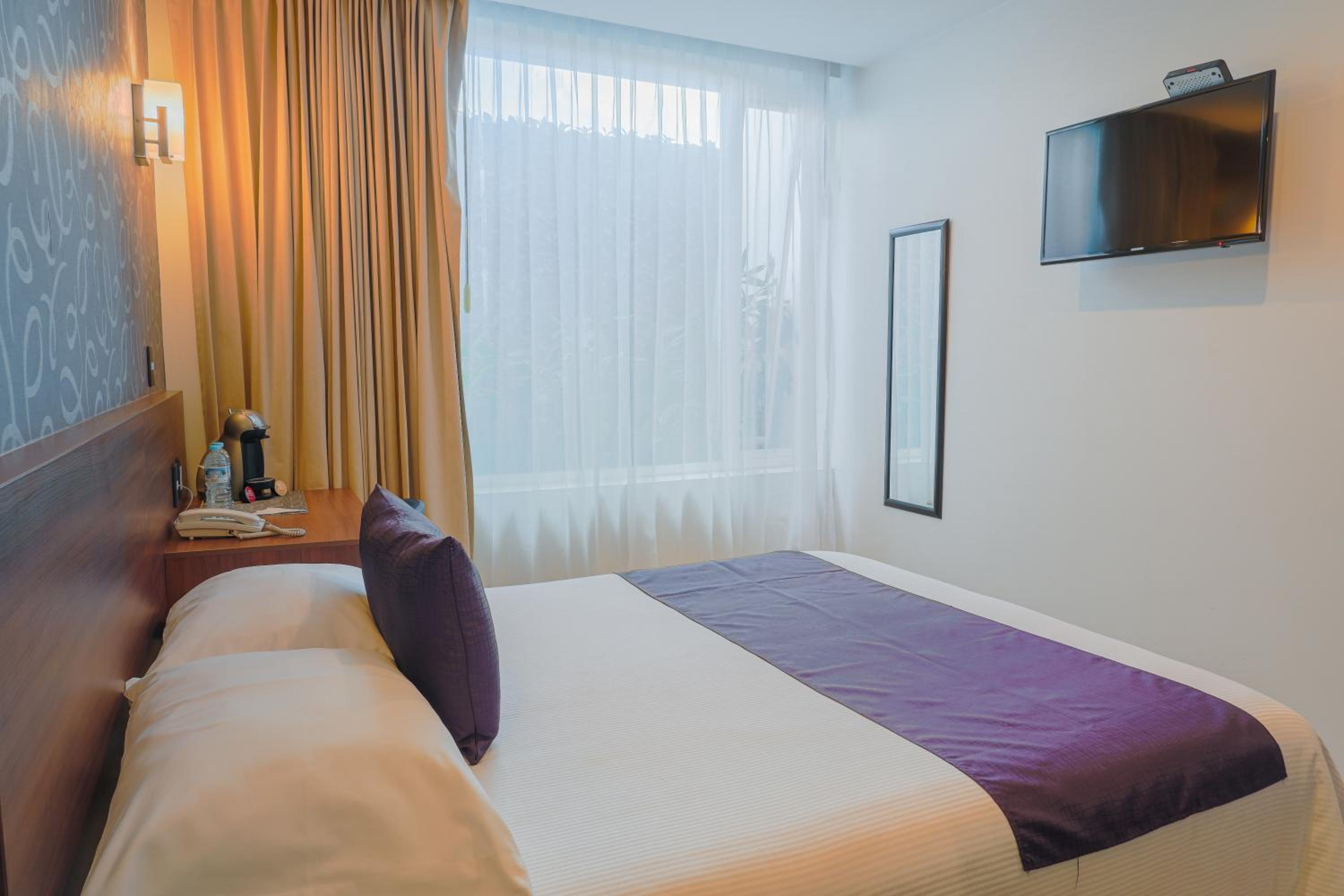 Deluxe Room - Photo 1
