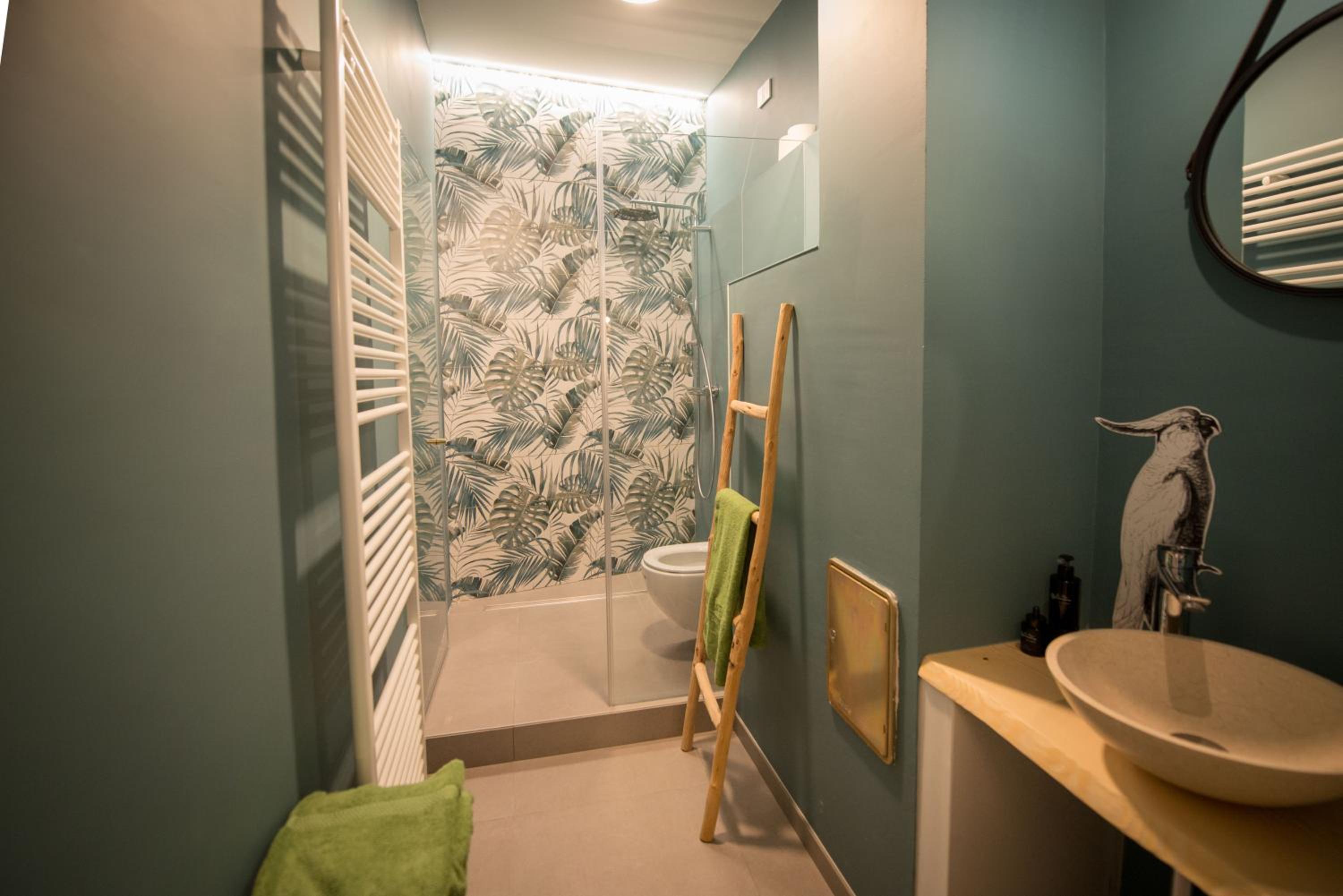 Studio Apartment - Photo 37