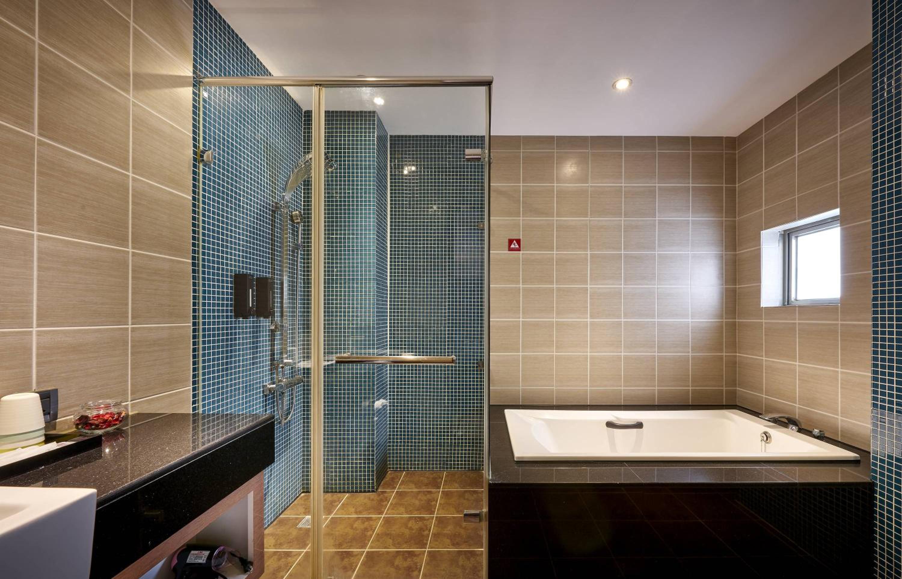 Standard Quadruple Room - Photo 5