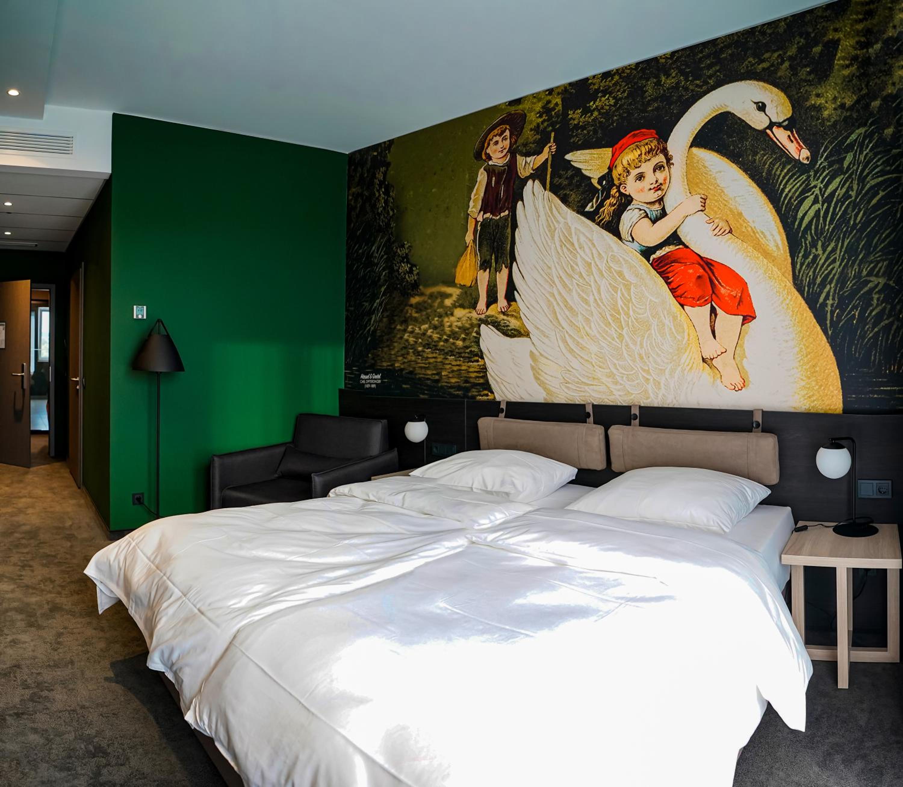 Large Double Room - Photo 2