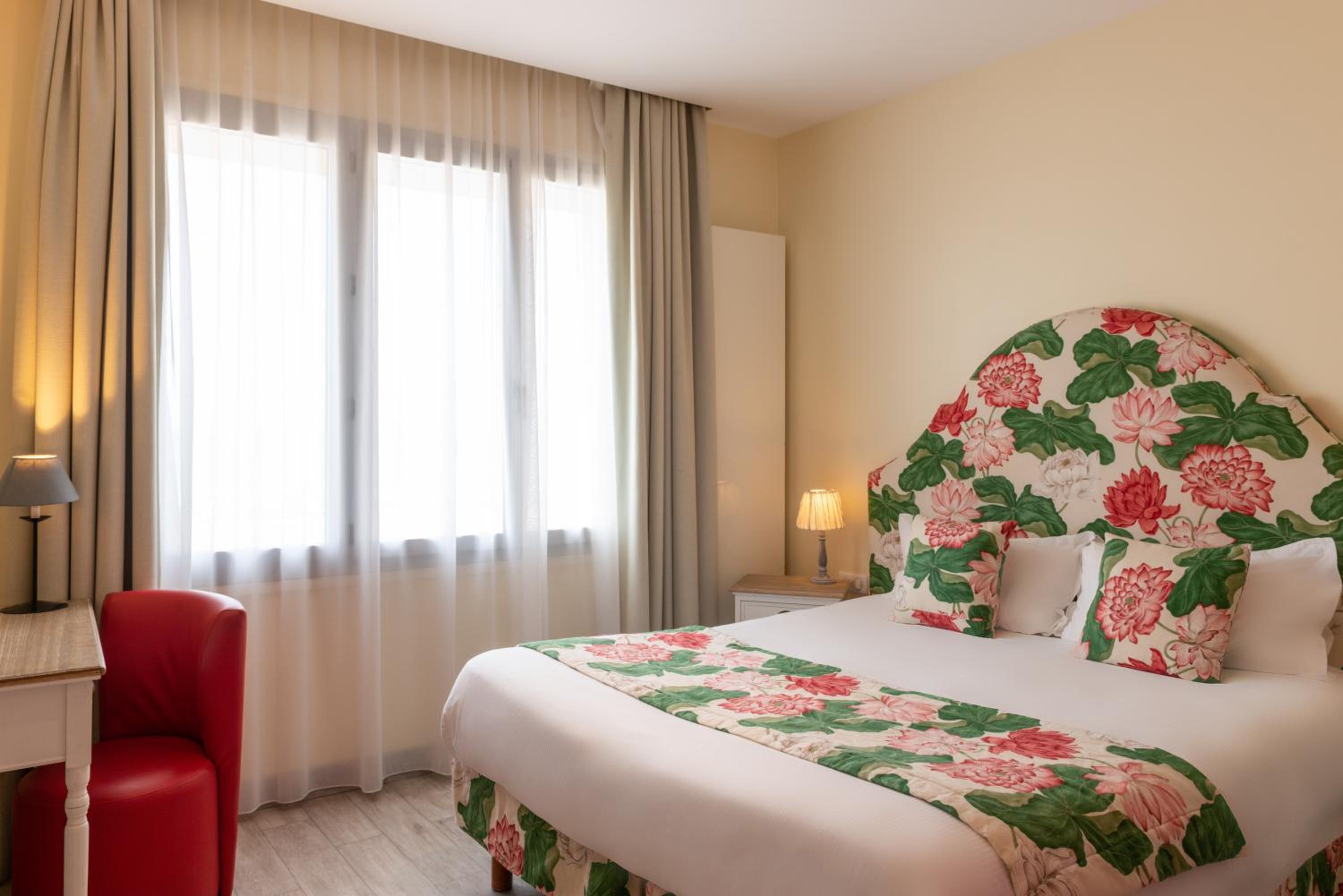 Superior Double Room with Sea View - Photo 4