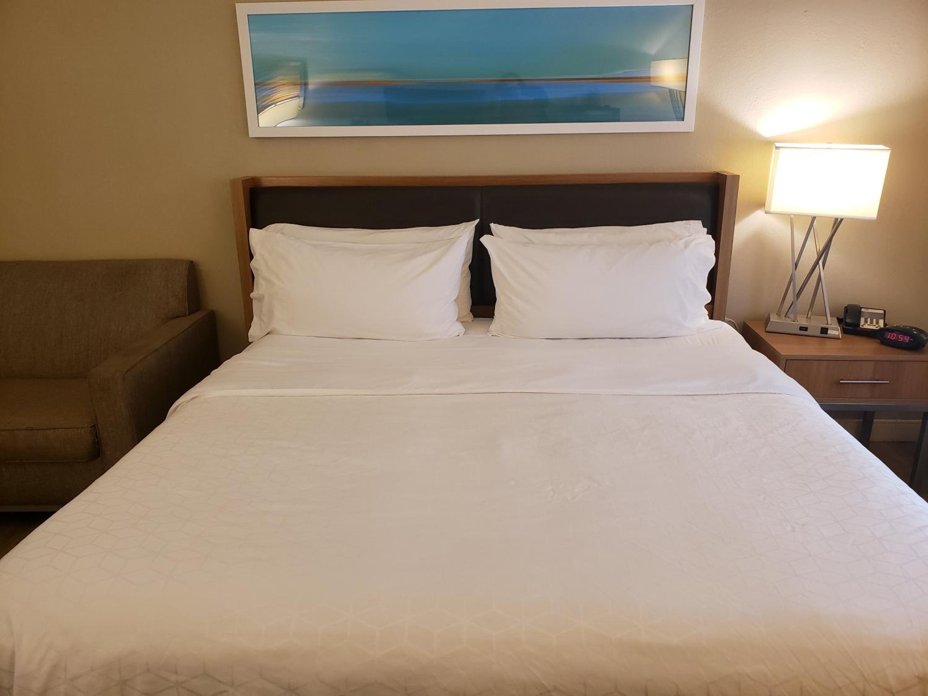 Standard Room - Photo 1
