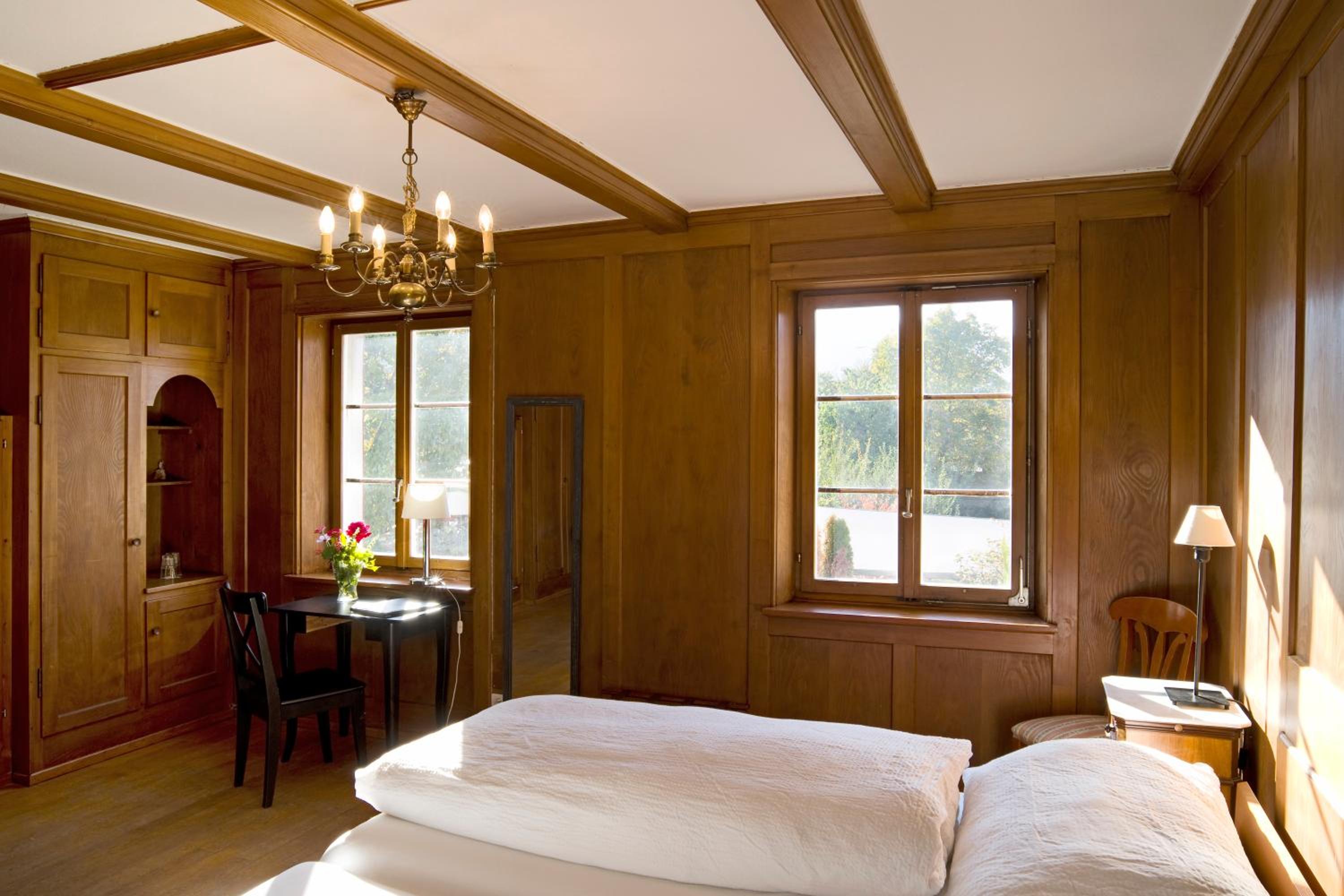 Standard Double Room with Shared Bathroom photo 3
