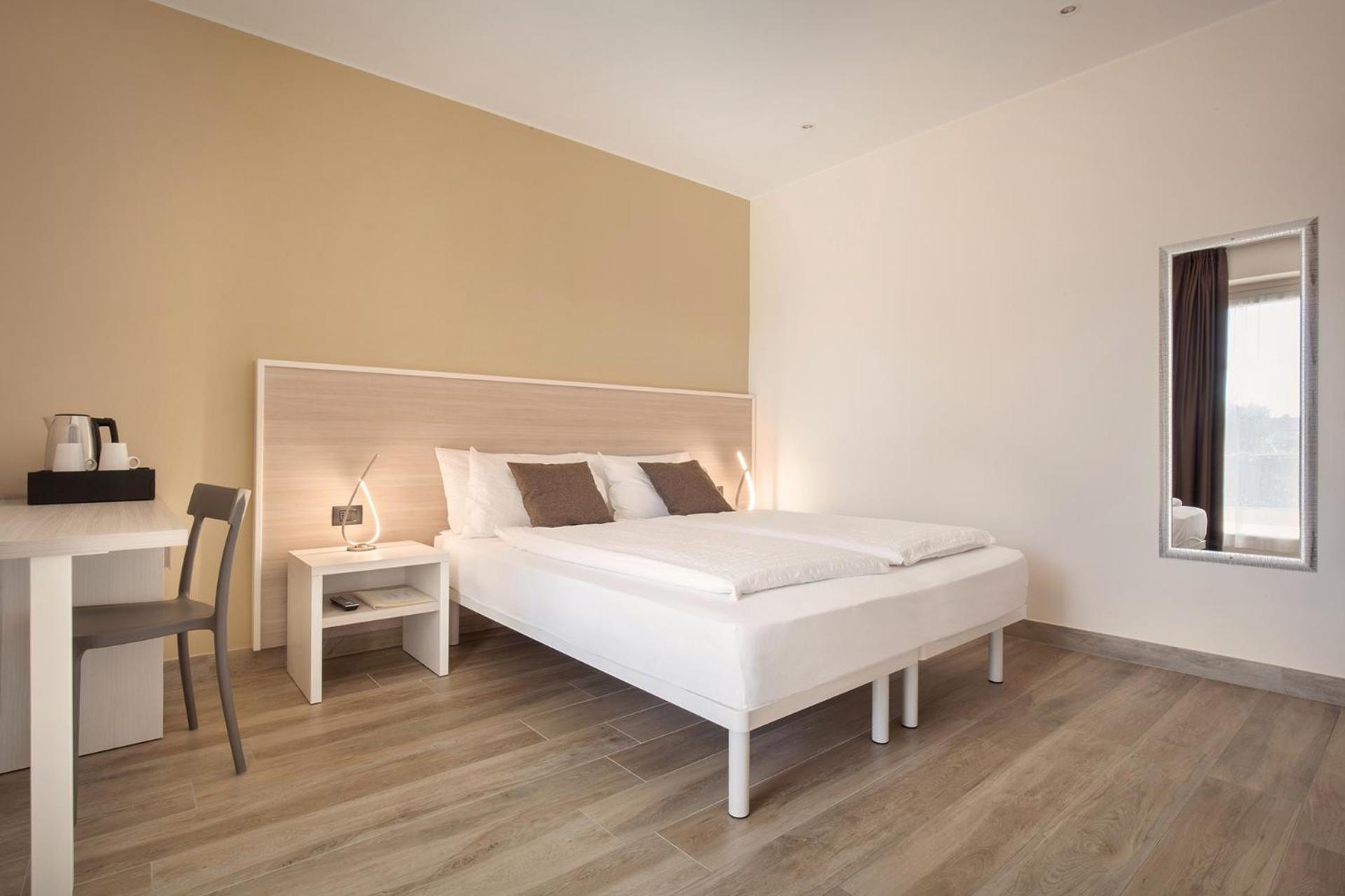 Double Room - Photo 1
