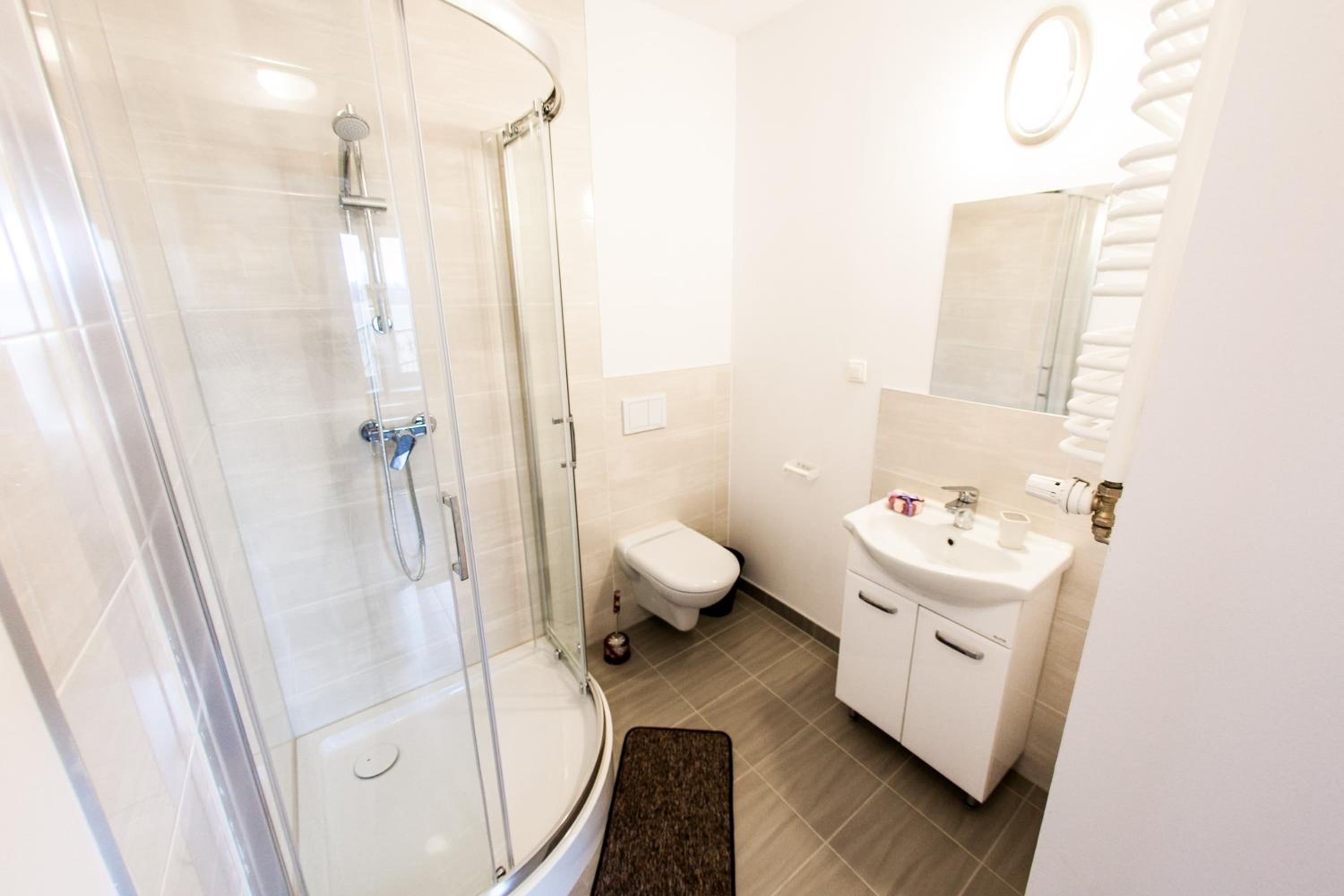 Double or Twin Room - Photo 3