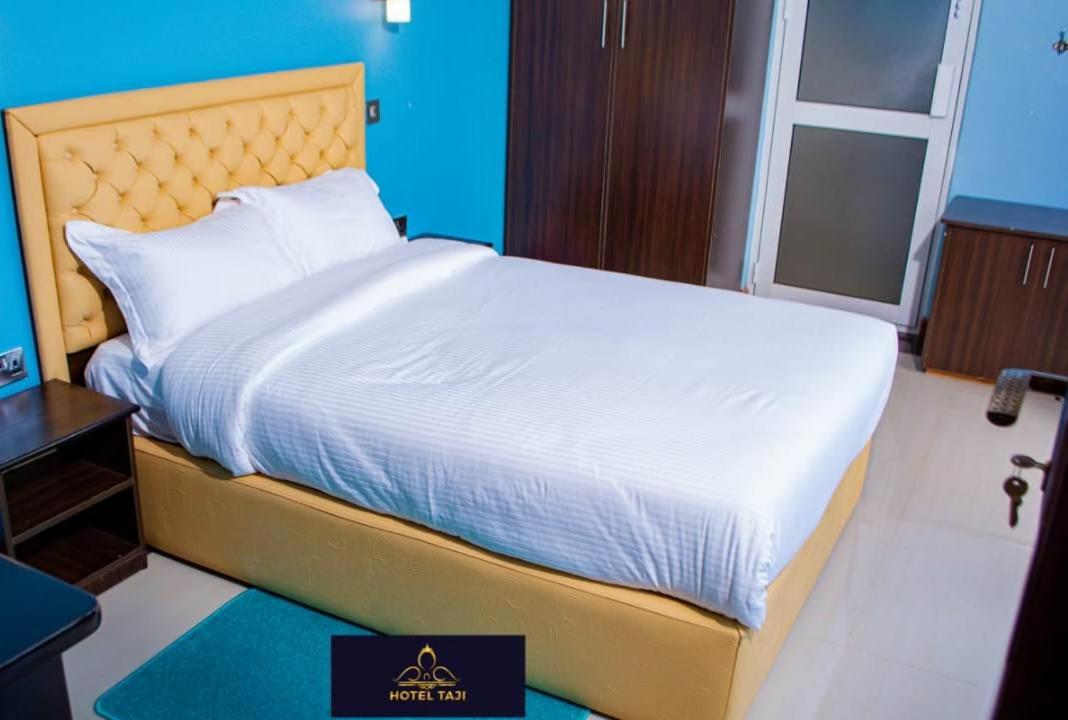 Budget Double Room photo 2