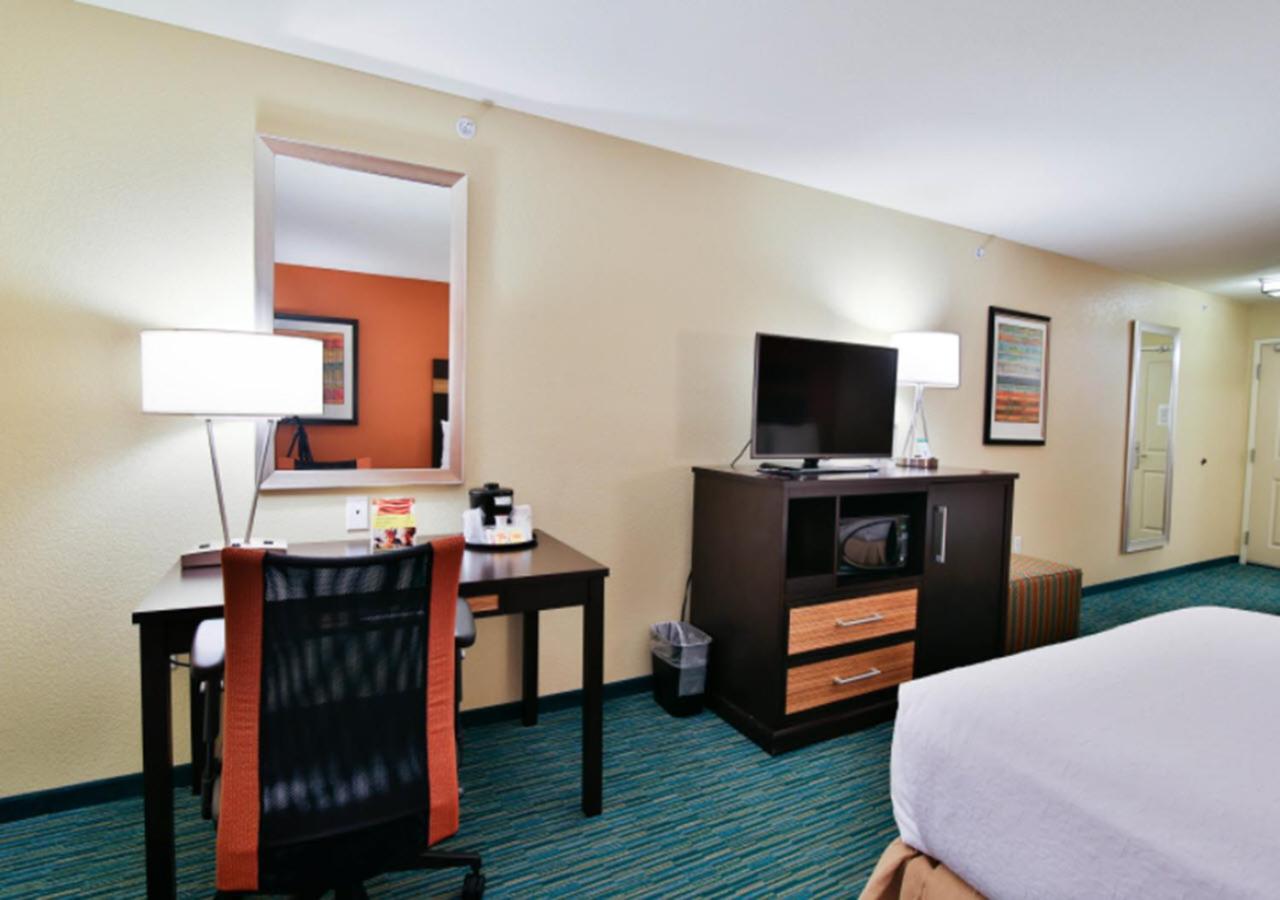 Standard Queen Room with Two Queen Beds and Mobility Accessible Roll-In Shower photo 1