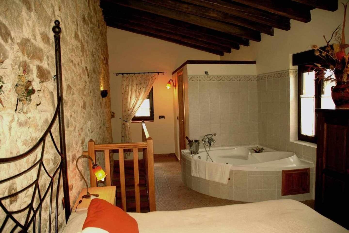Dúplex con Jardín Privado (2 Adultos)