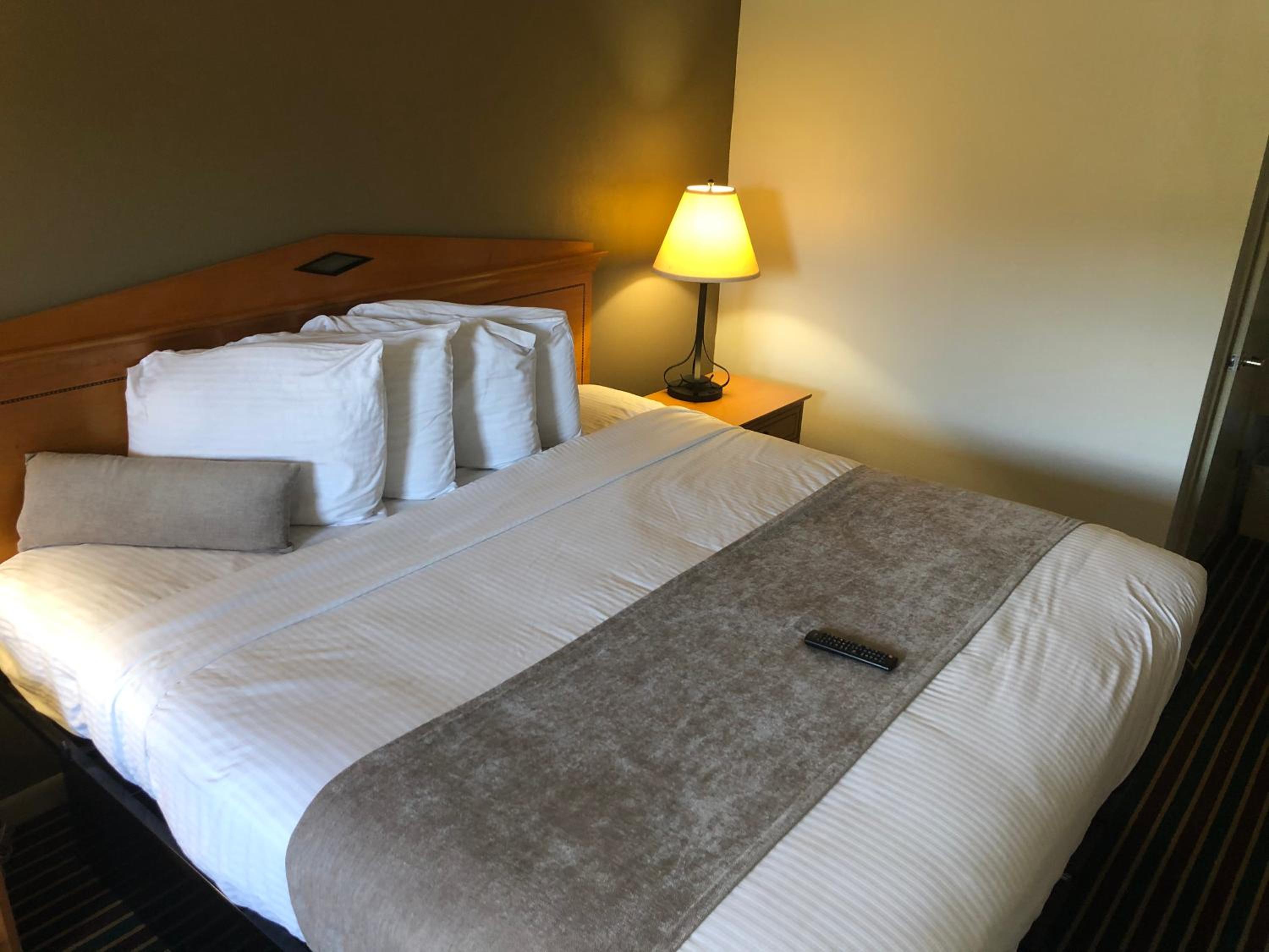 King Room - Non-Smoking