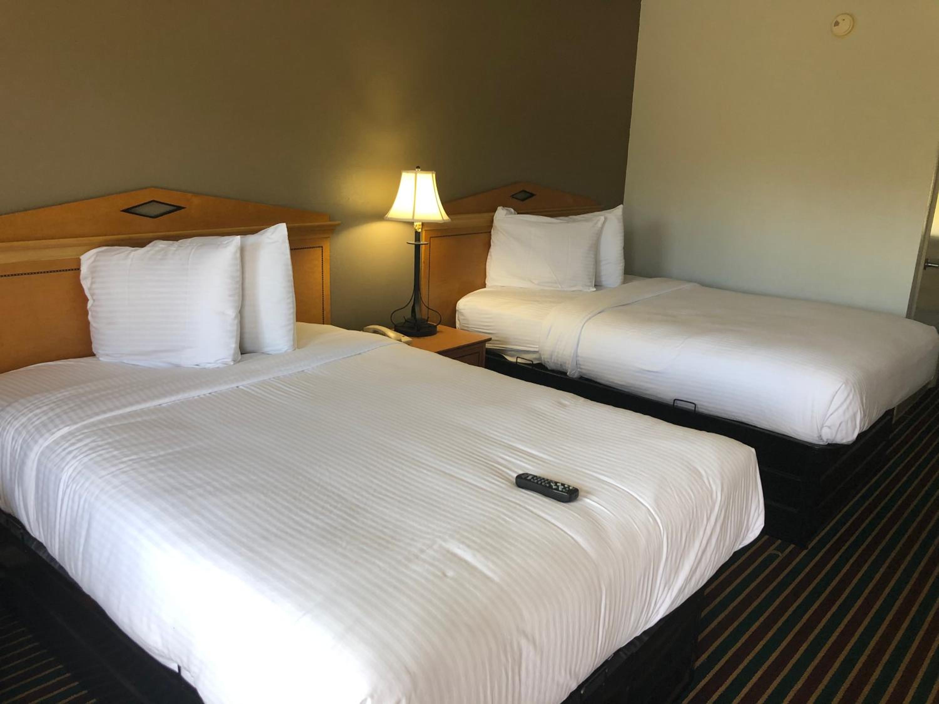Double Room with Two Double Beds - Non-Smoking