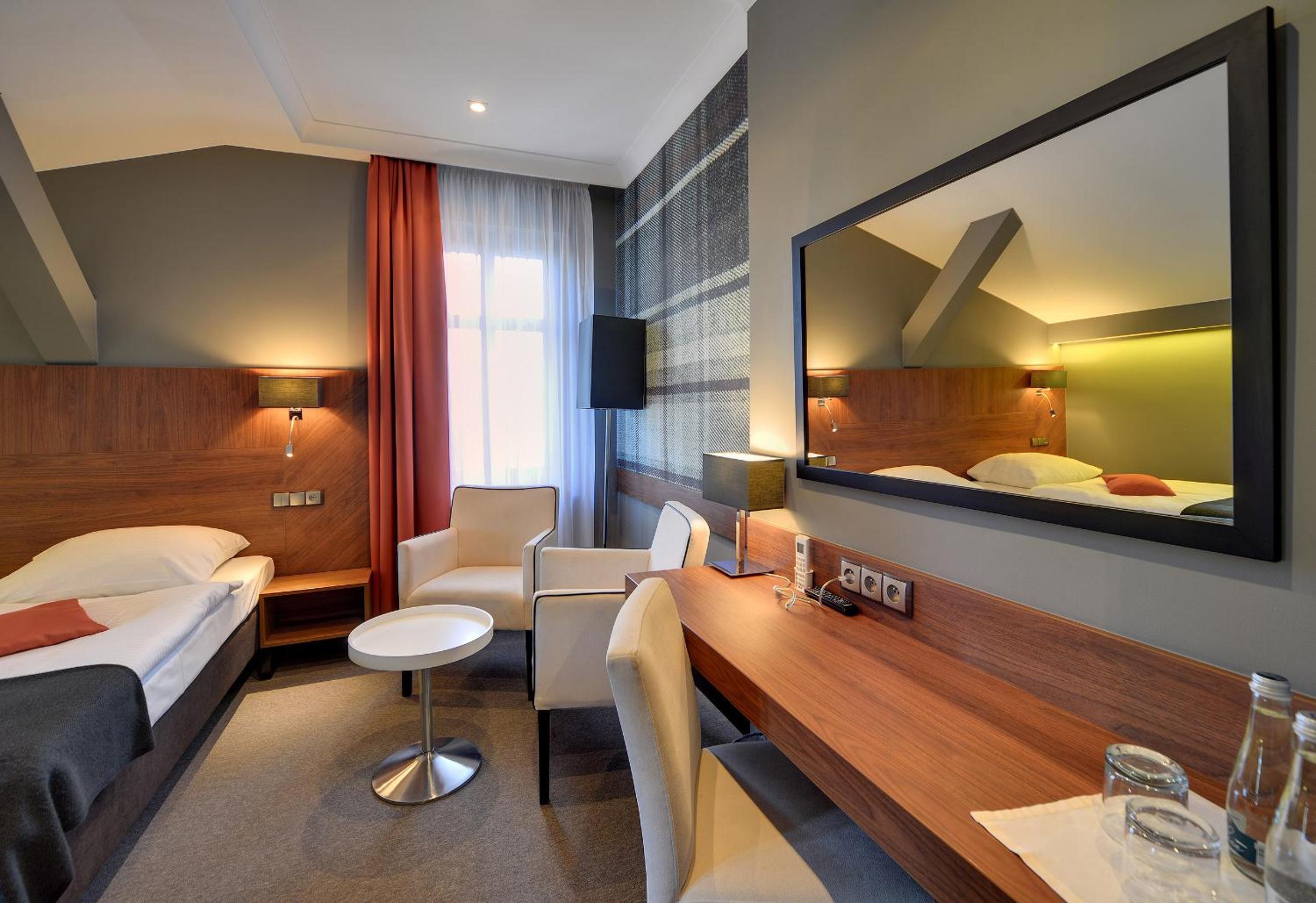Standard Double Room photo 2