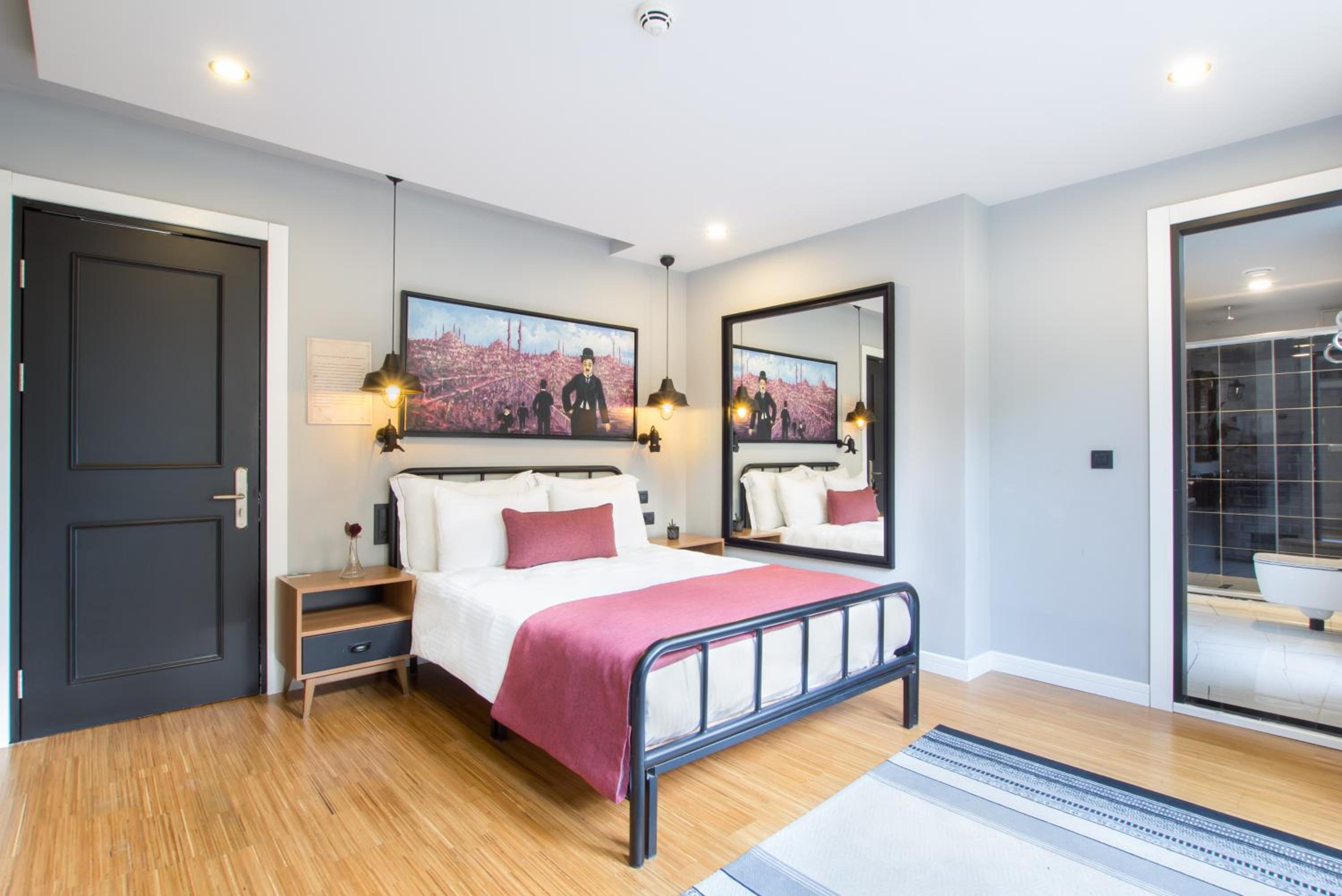 Premier Room with Patio photo 1