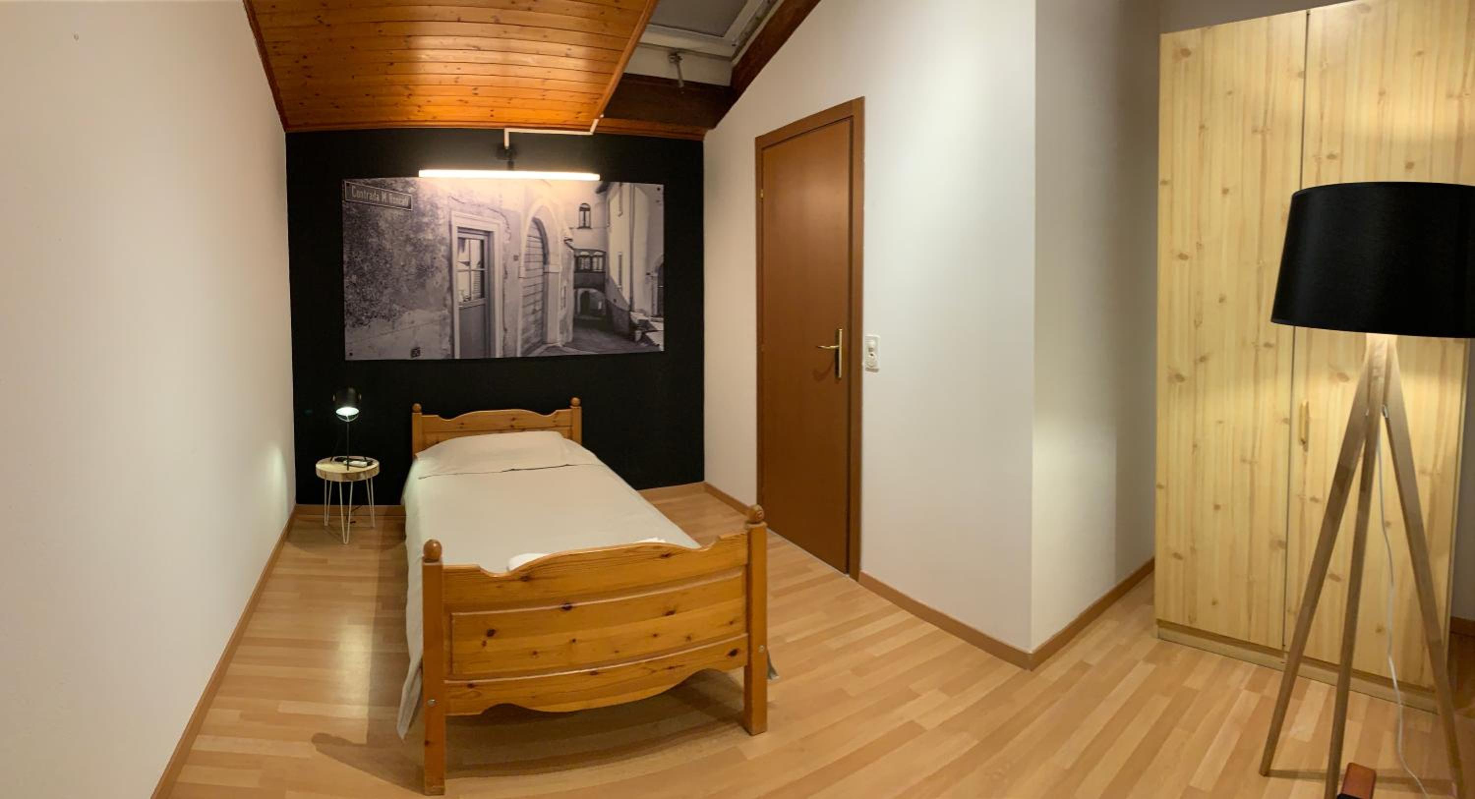 Large Single Room photo 1