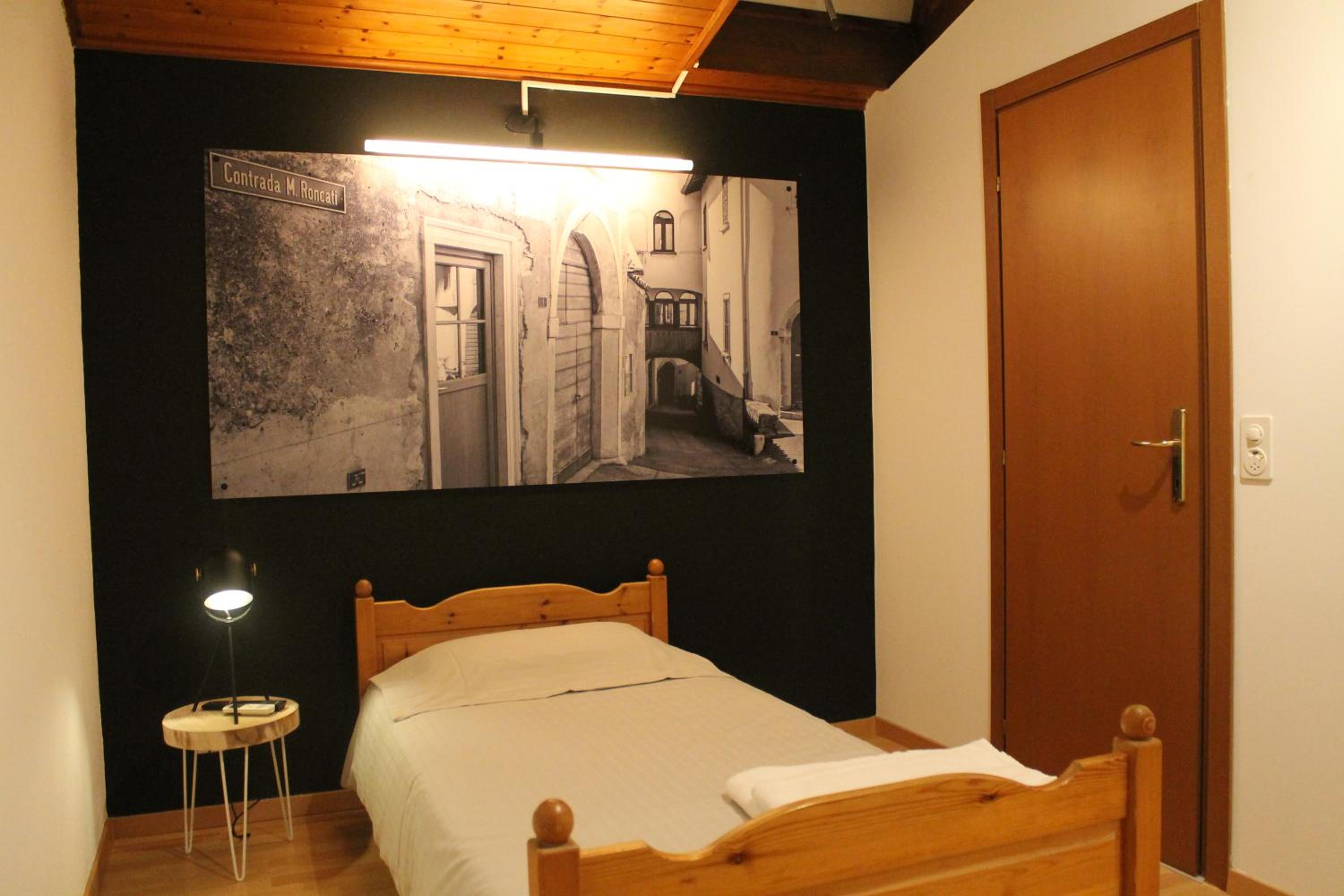 Large Single Room photo 3