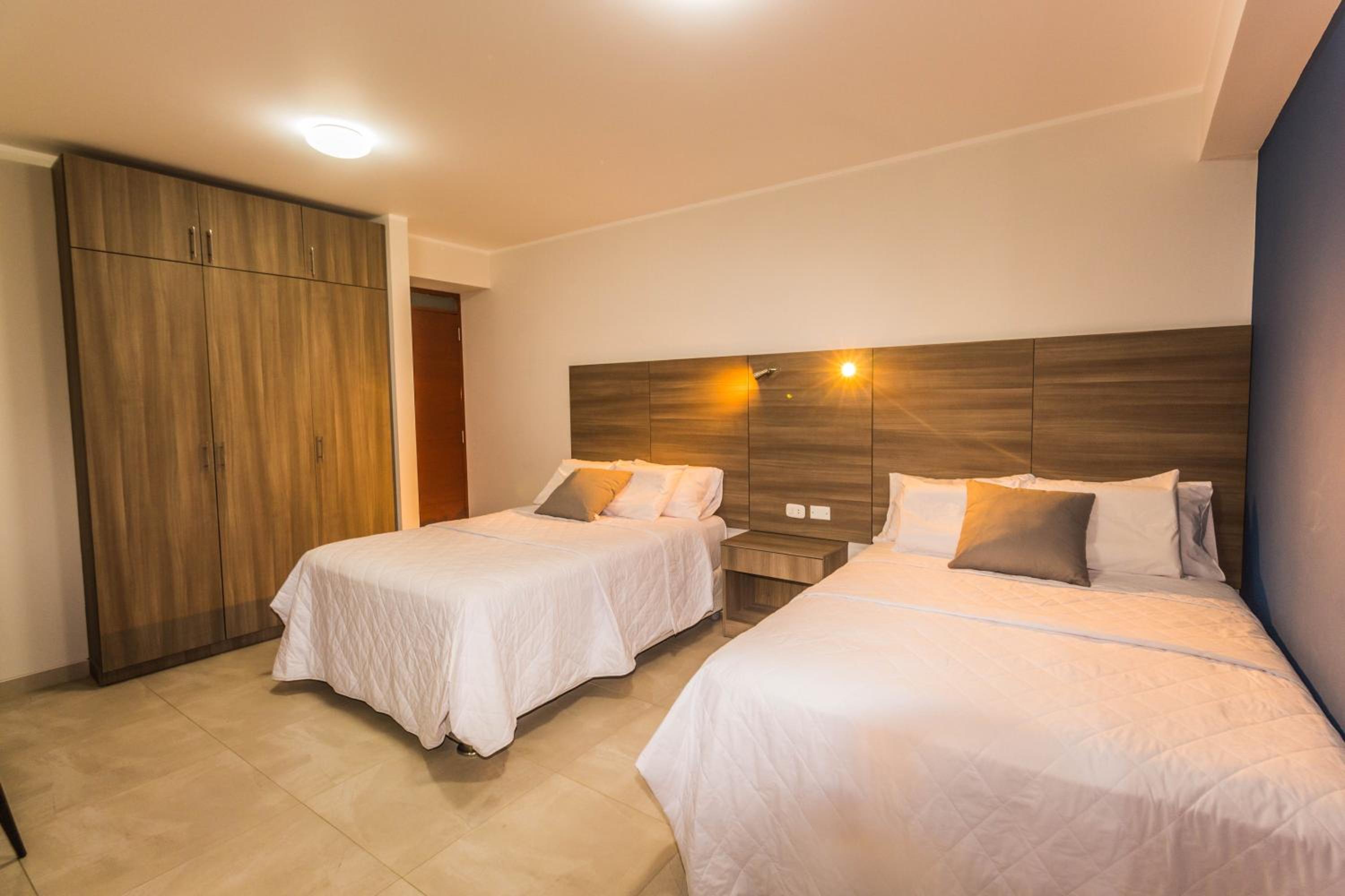 Deluxe Double Room with Two Double Beds photo 3