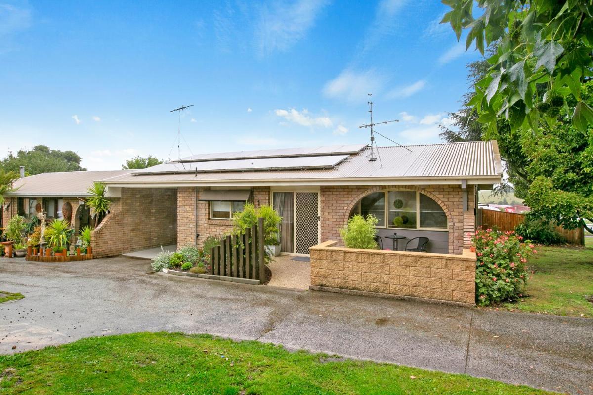 Two-Bedroom Apartment photo 2