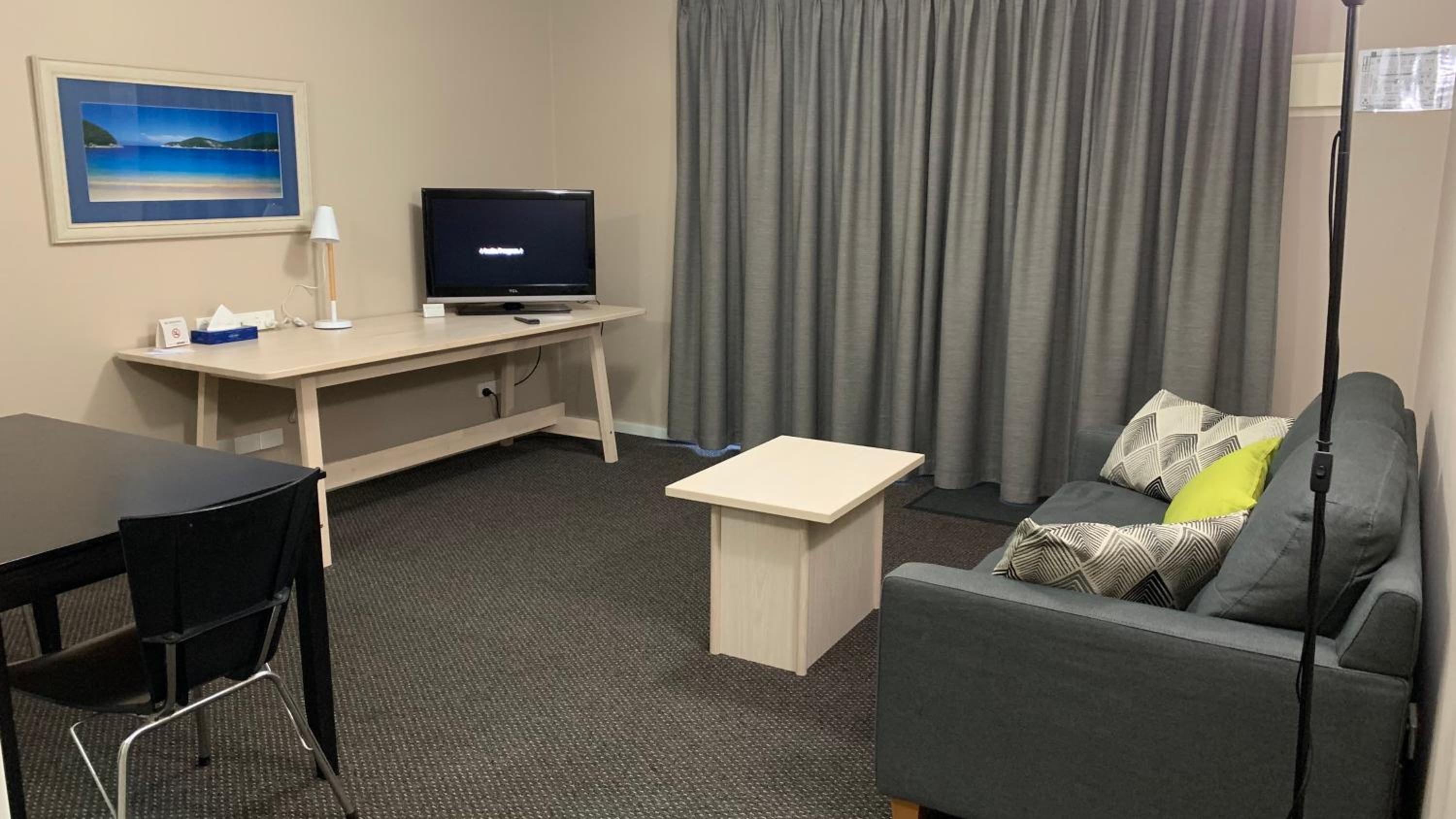 One-Bedroom Apartment - Photo 4
