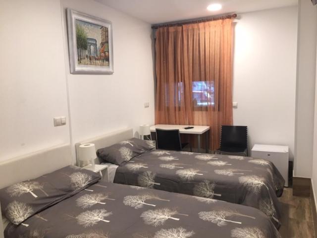Double Room with Extra Bed photo 3