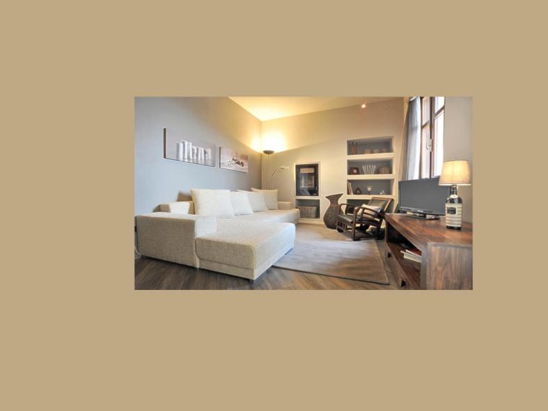 One-Bedroom Apartment photo 1