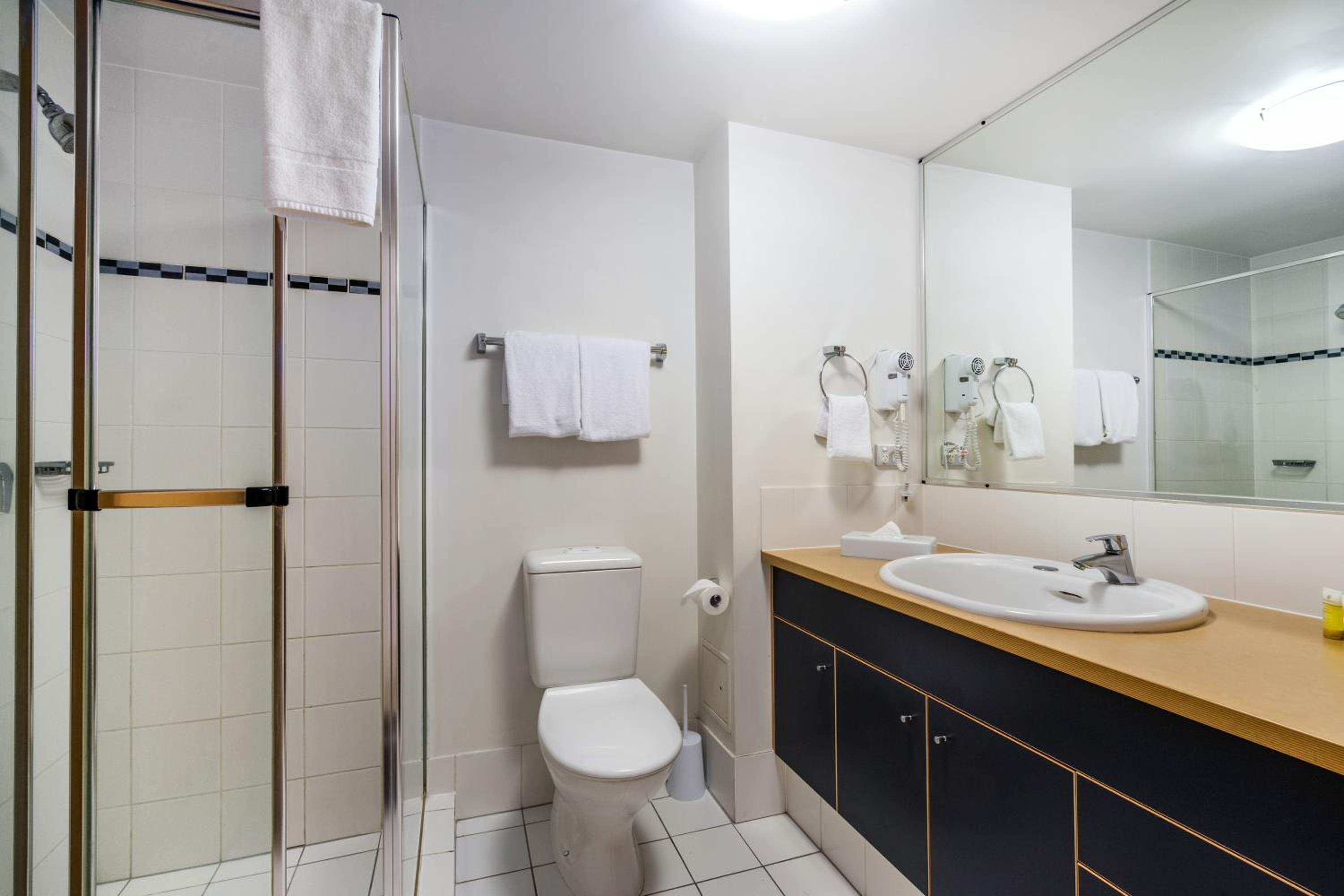 Studio Apartment - Photo 2