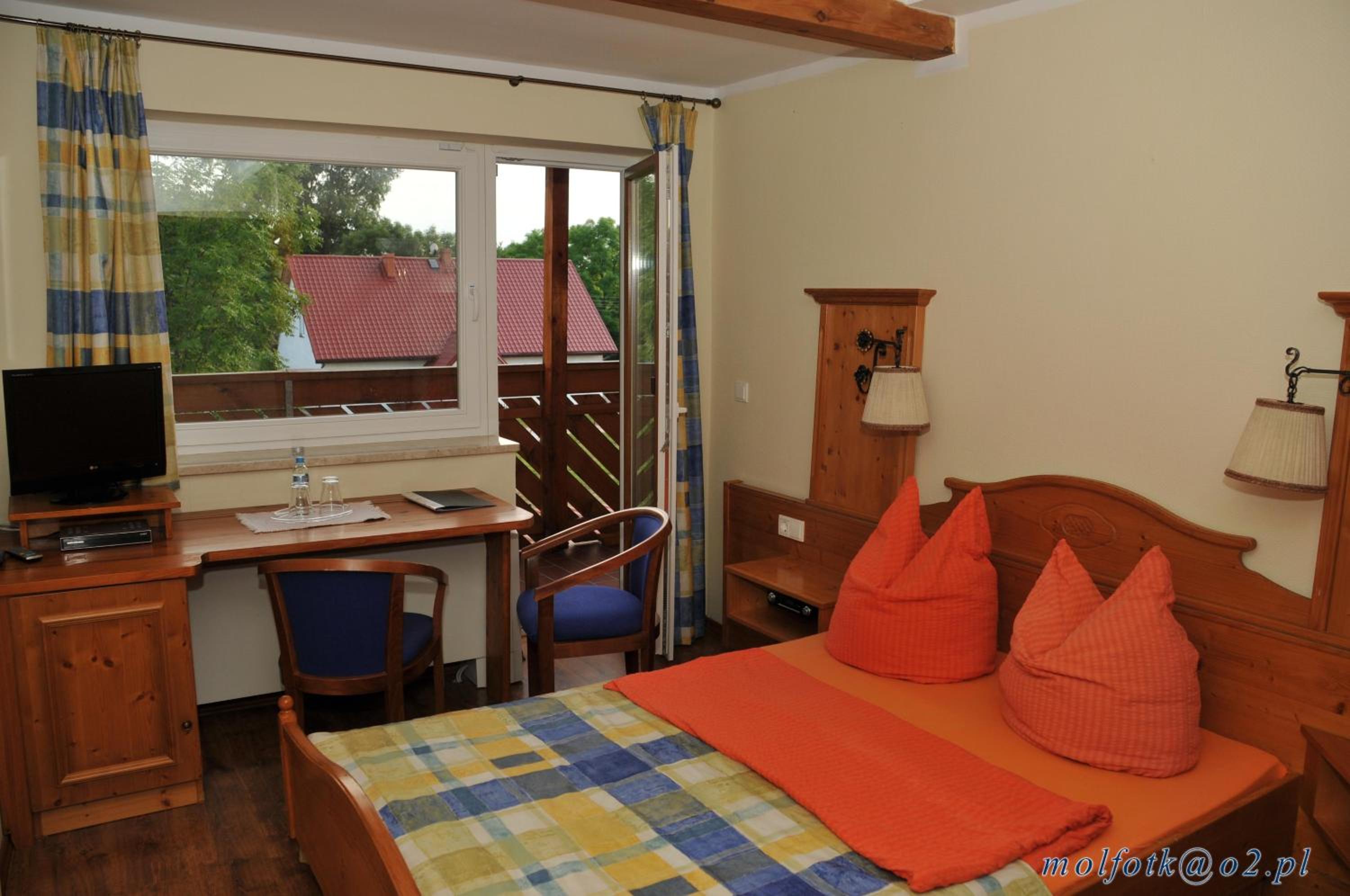 Double Room with Balcony or Terrace - Photo 5