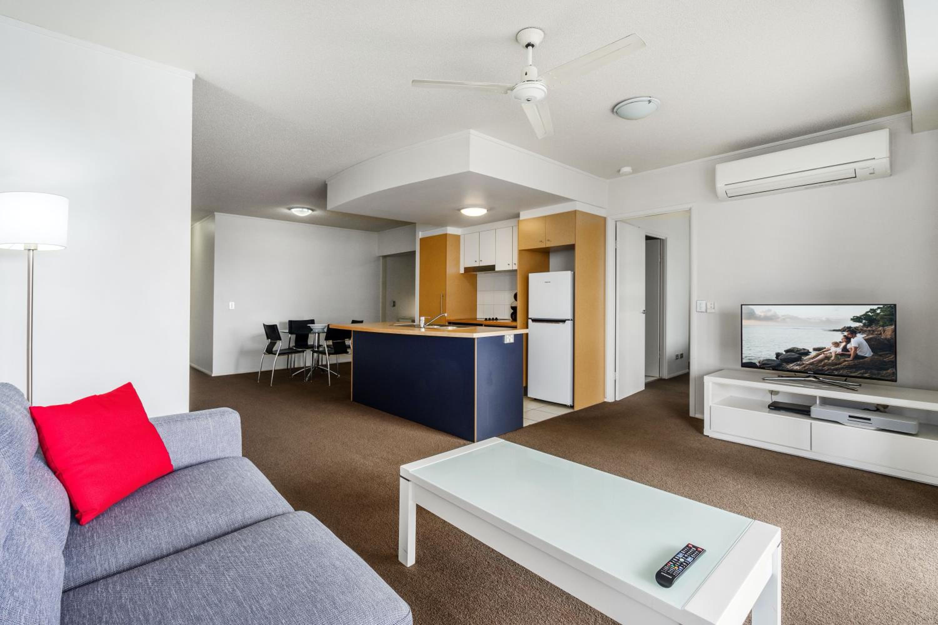 One-Bedroom Executive - Photo 9