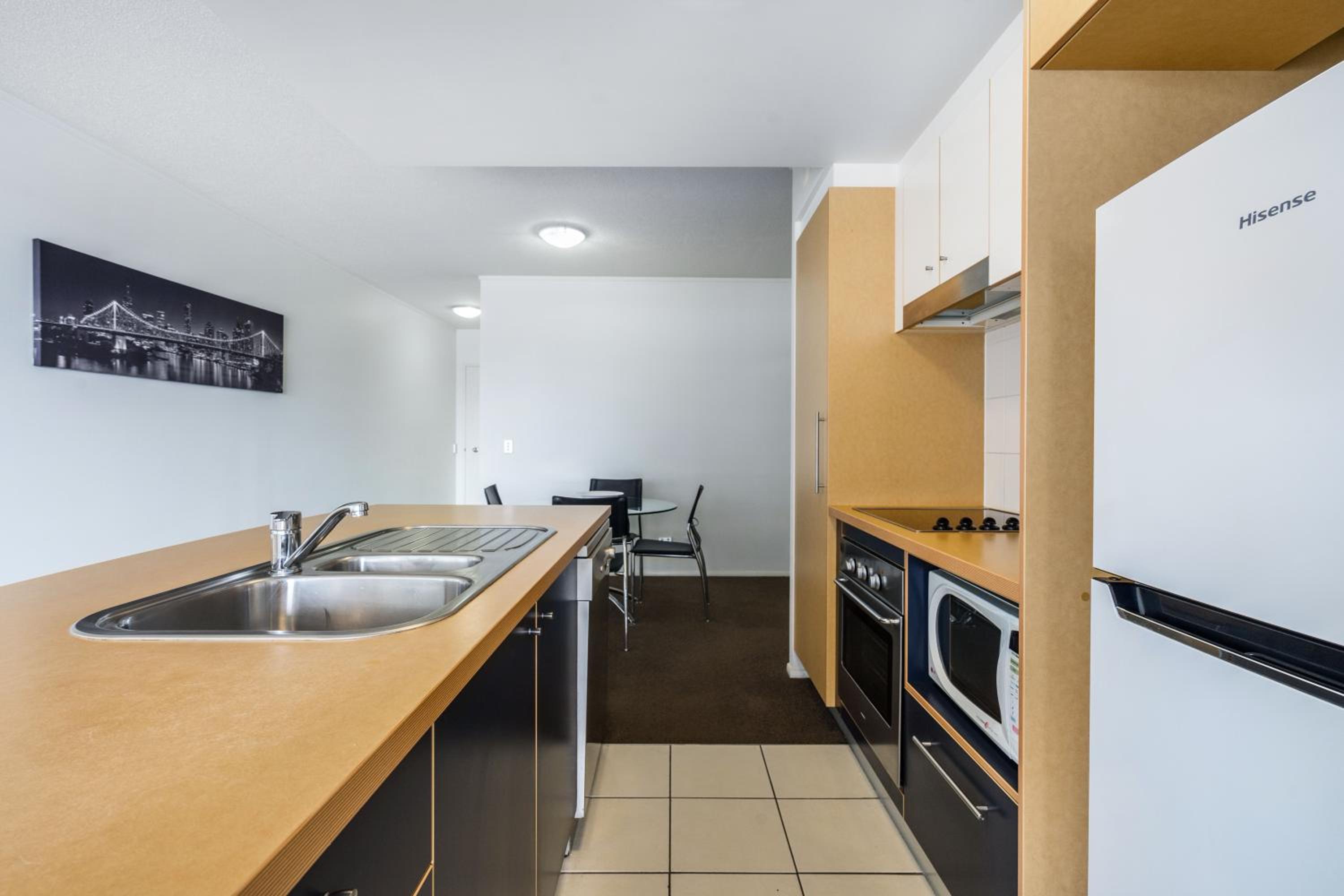One-Bedroom Executive - Photo 7