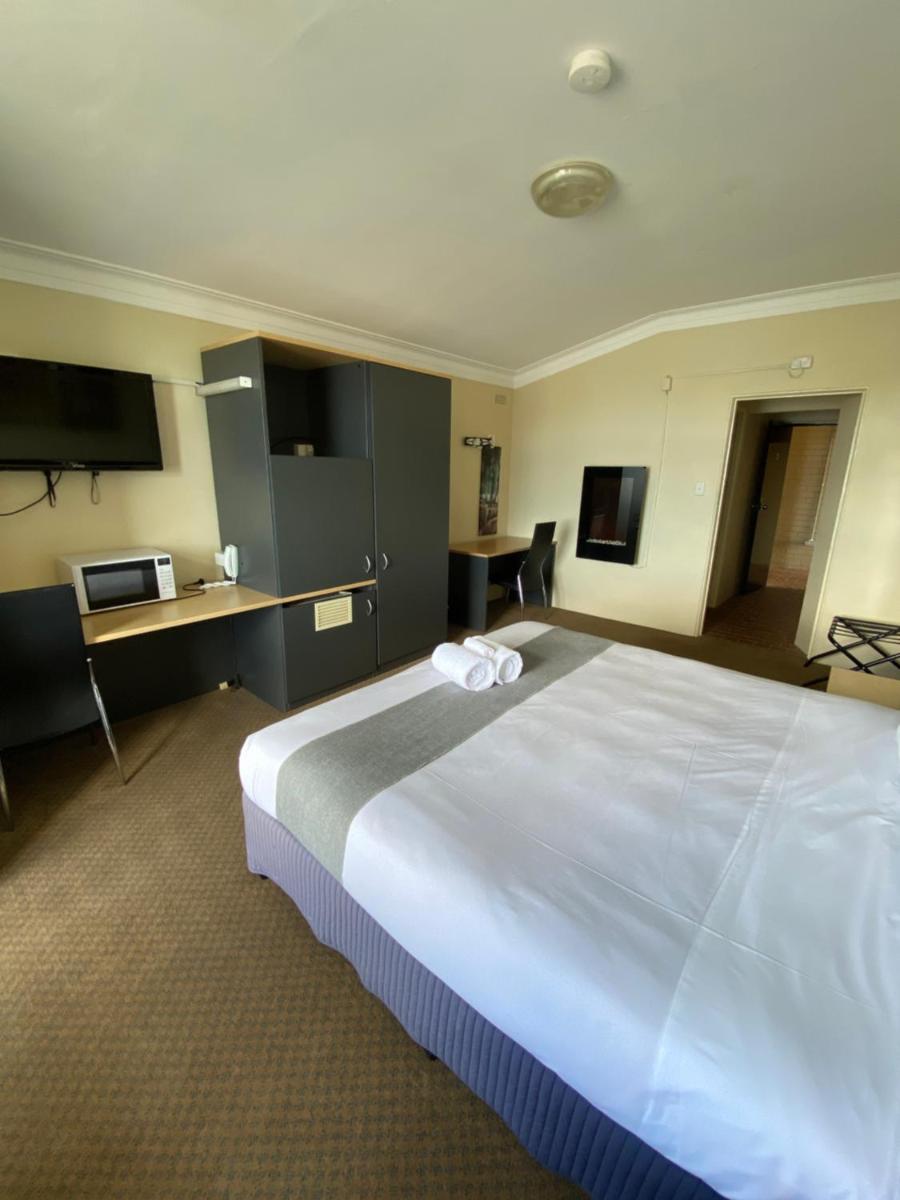 Deluxe Double or Twin Room with Spa Bath photo 2