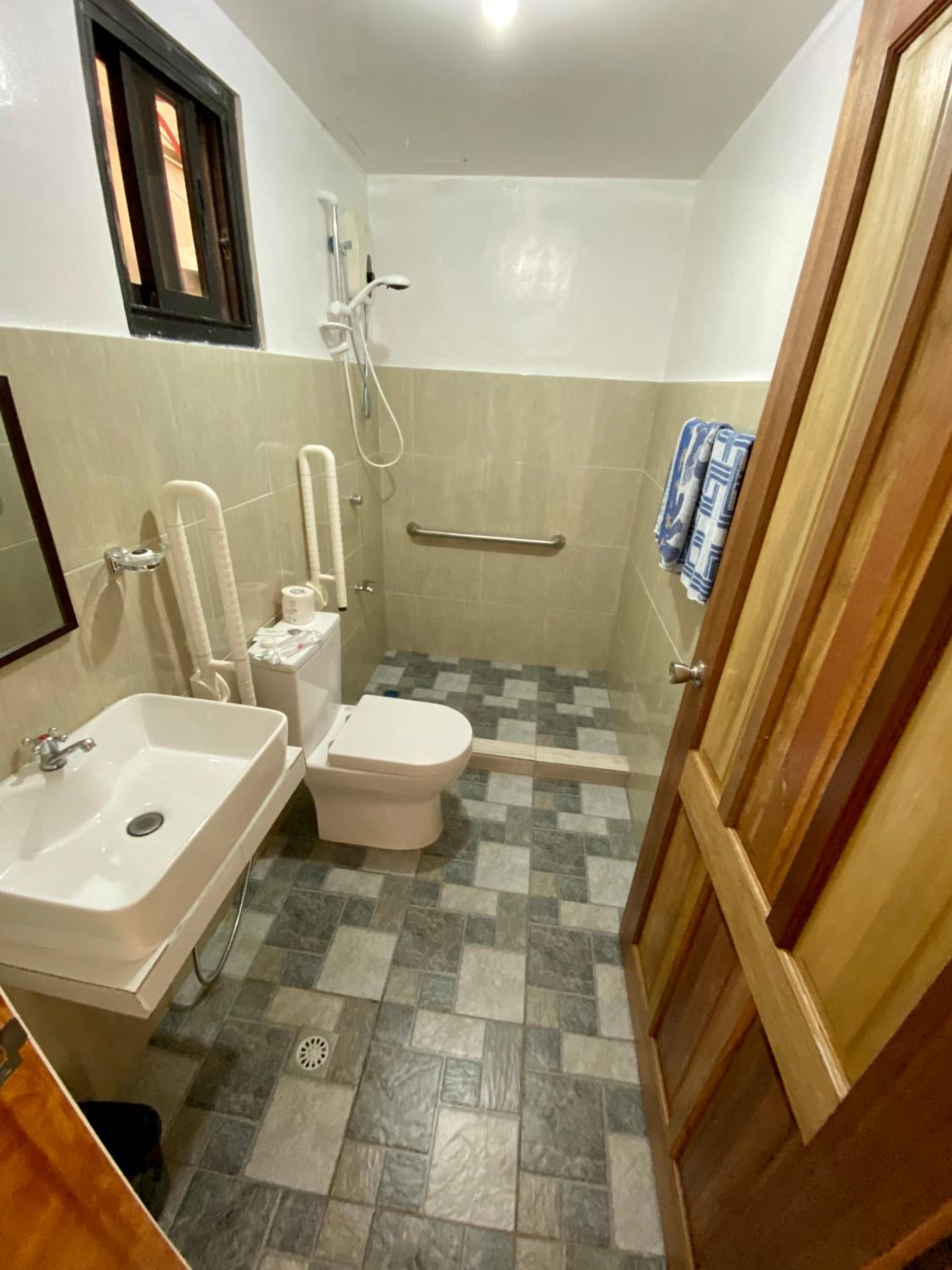 Double Room - Photo 3