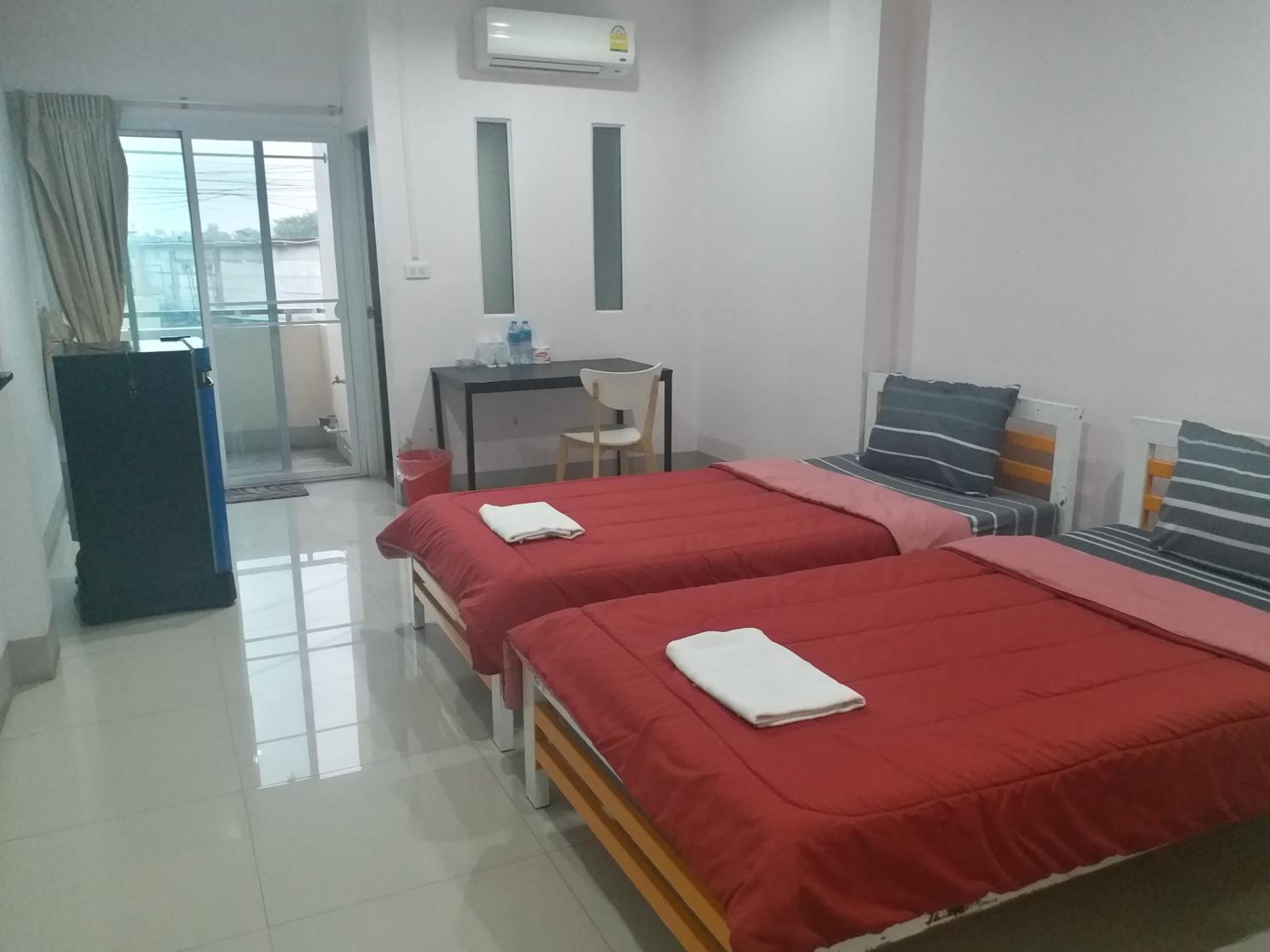 Standard Twin Room photo 1