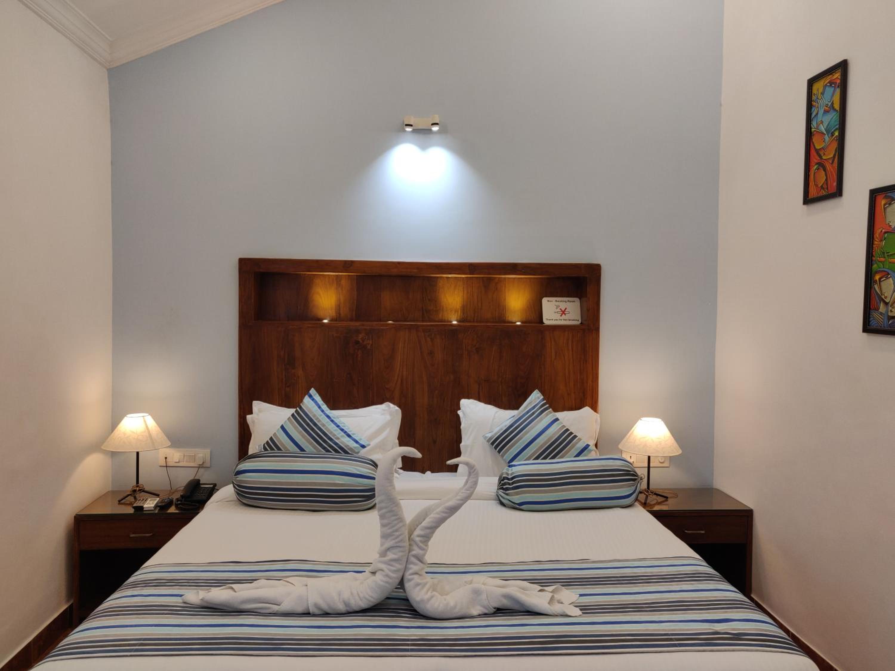 Deluxe Room - Photo 1