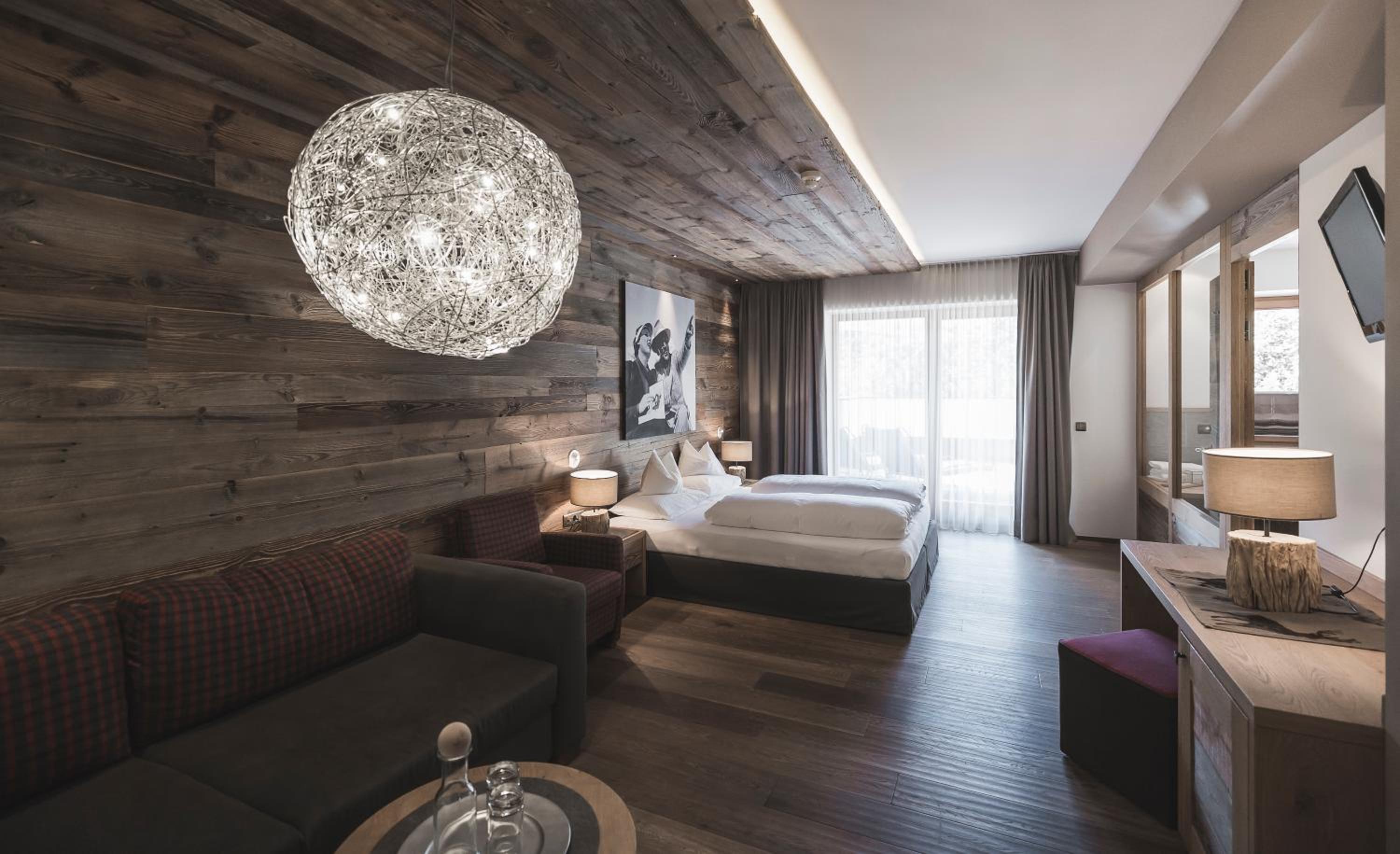 Wellness Suite with Jacuzzi and Infrared Cabine photo 3