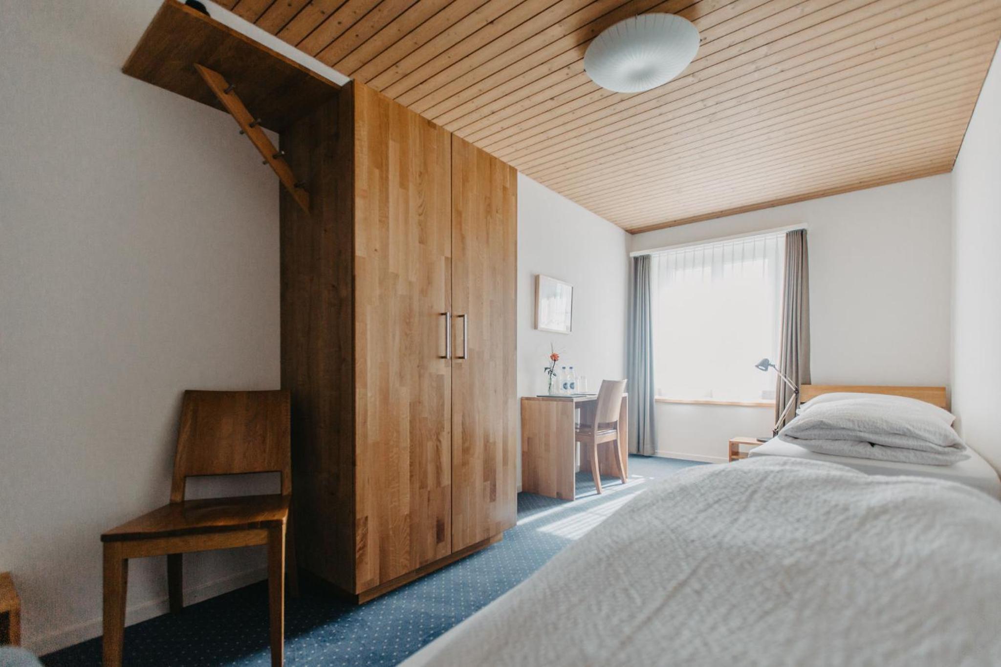 Deluxe Double Room with Shower - Photo 1