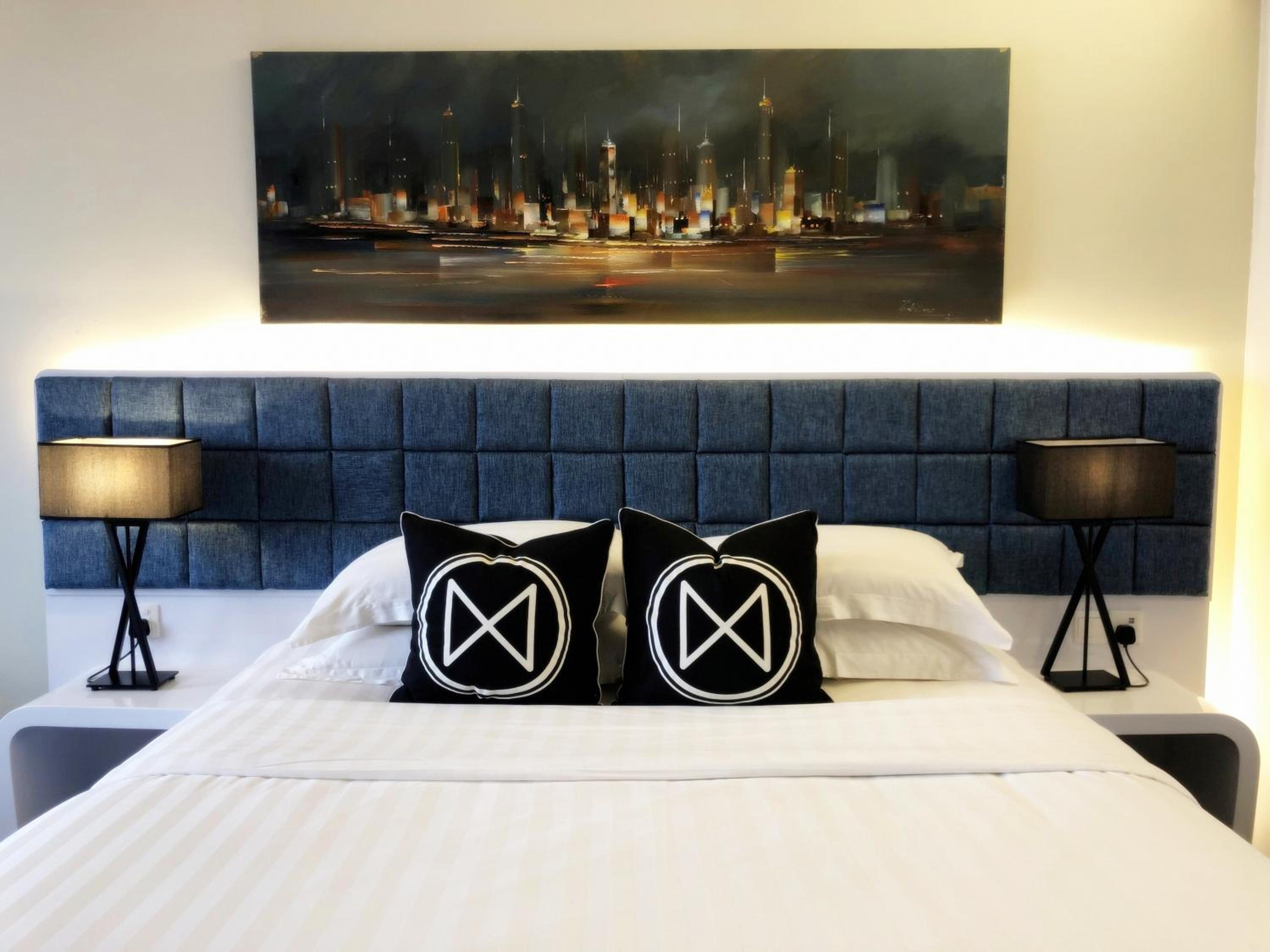 Deluxe King Plus Room