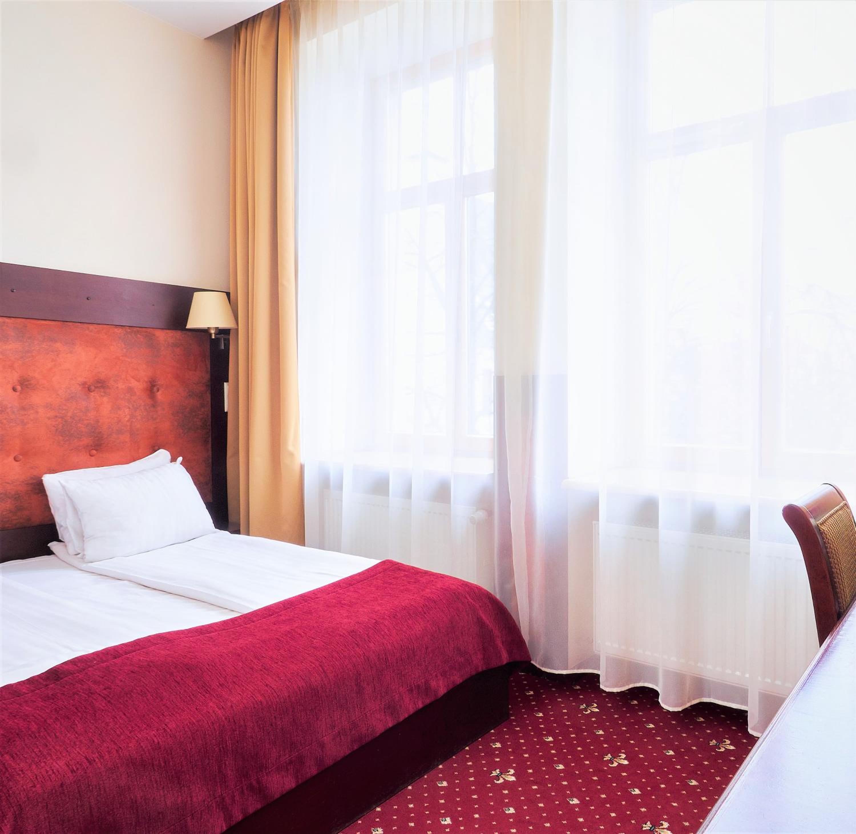 Small Double or Twin Room photo 1