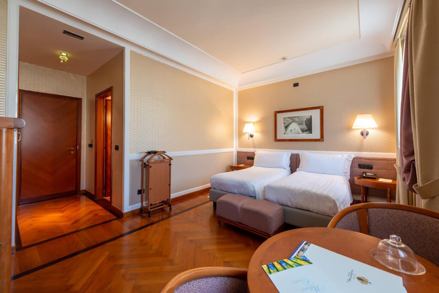 Deluxe Double Room - Photo 5
