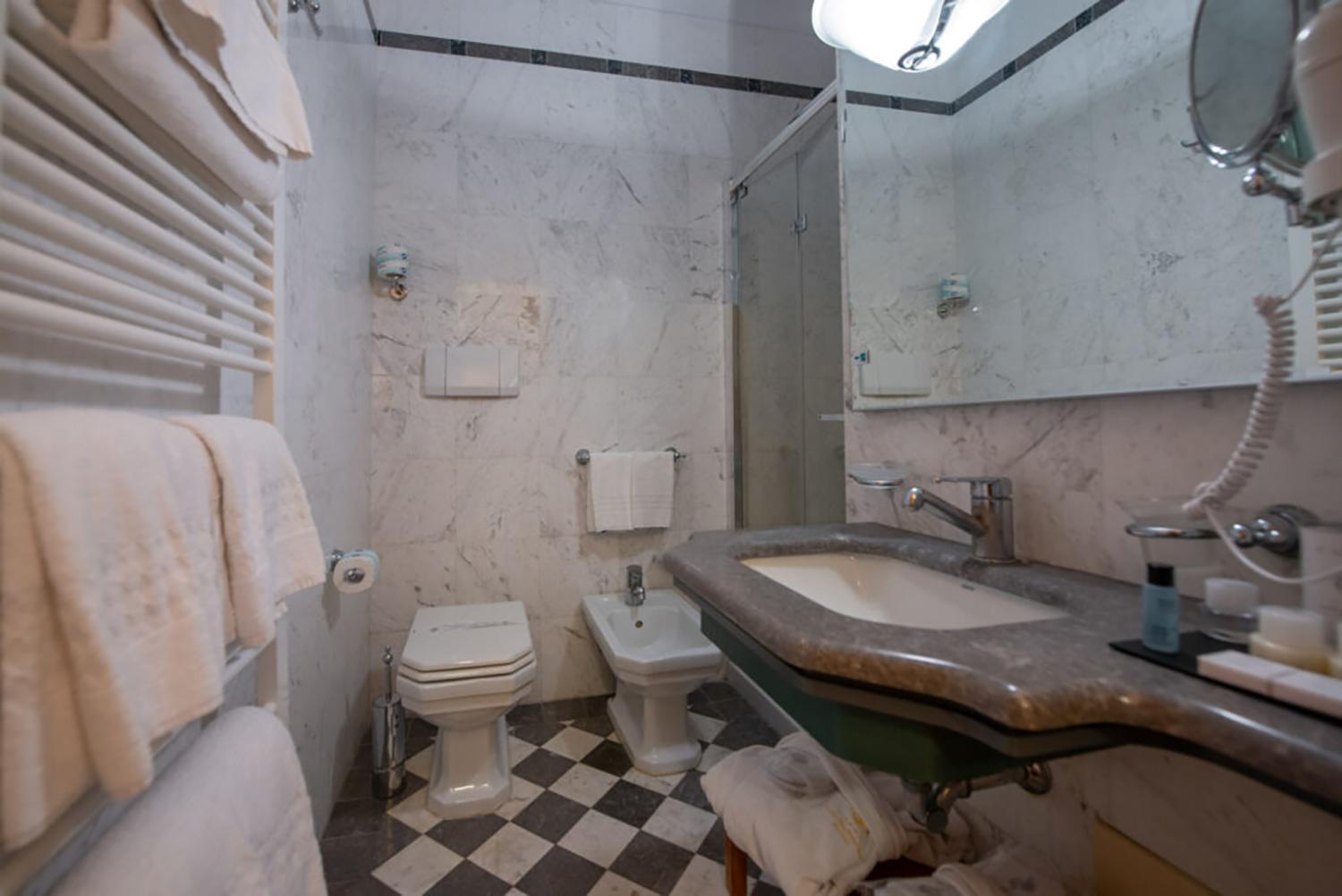 Standard Room - Photo 20
