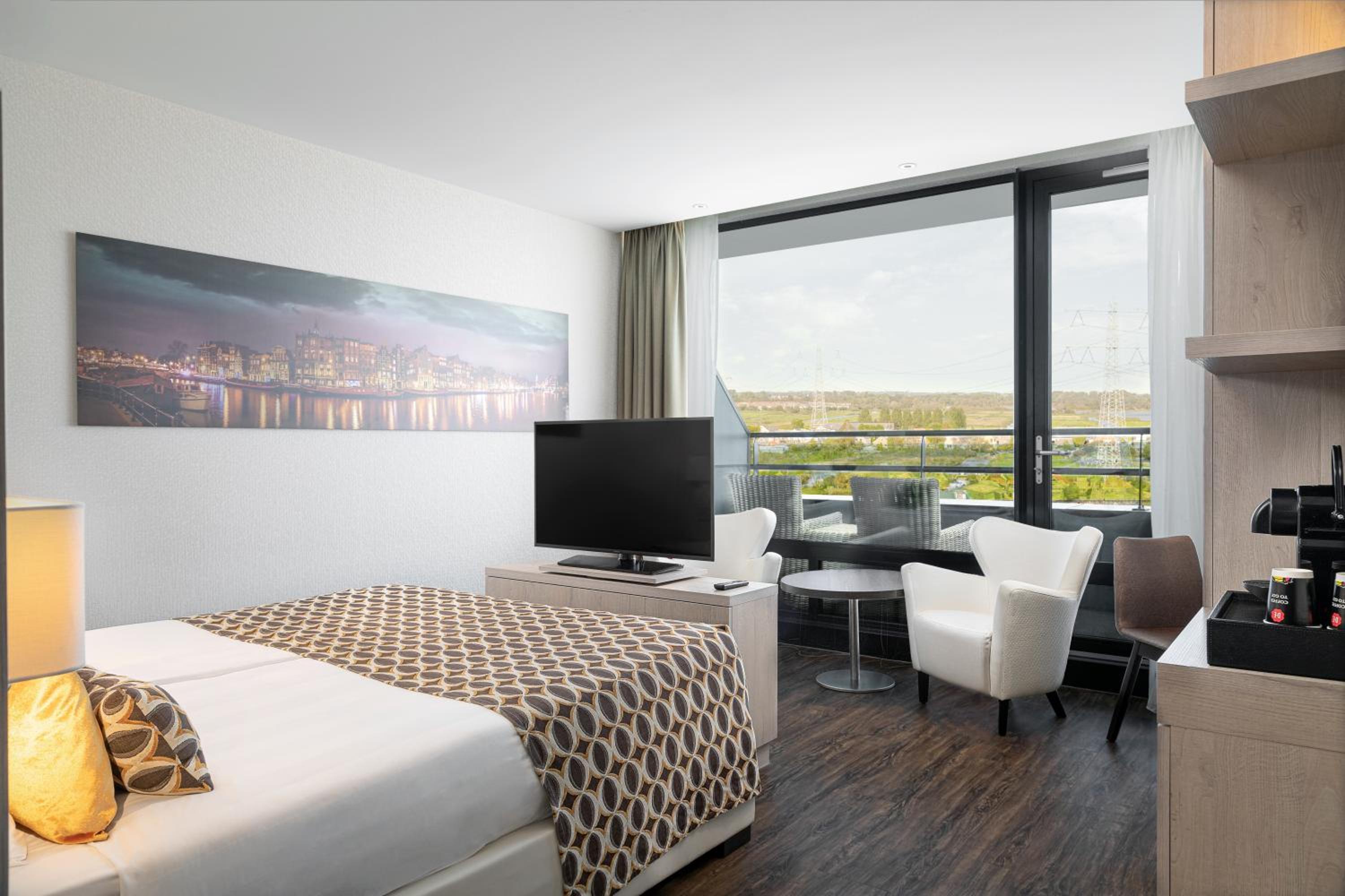 Double Room with King Size Bed