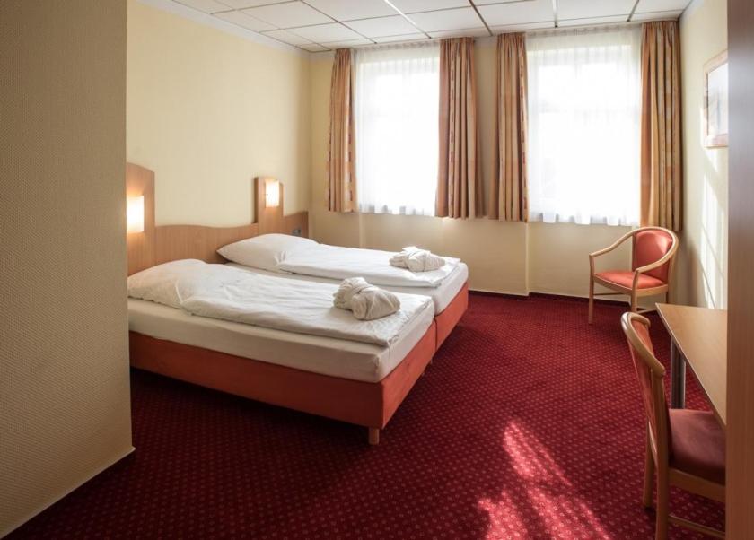Double Room - Photo 4