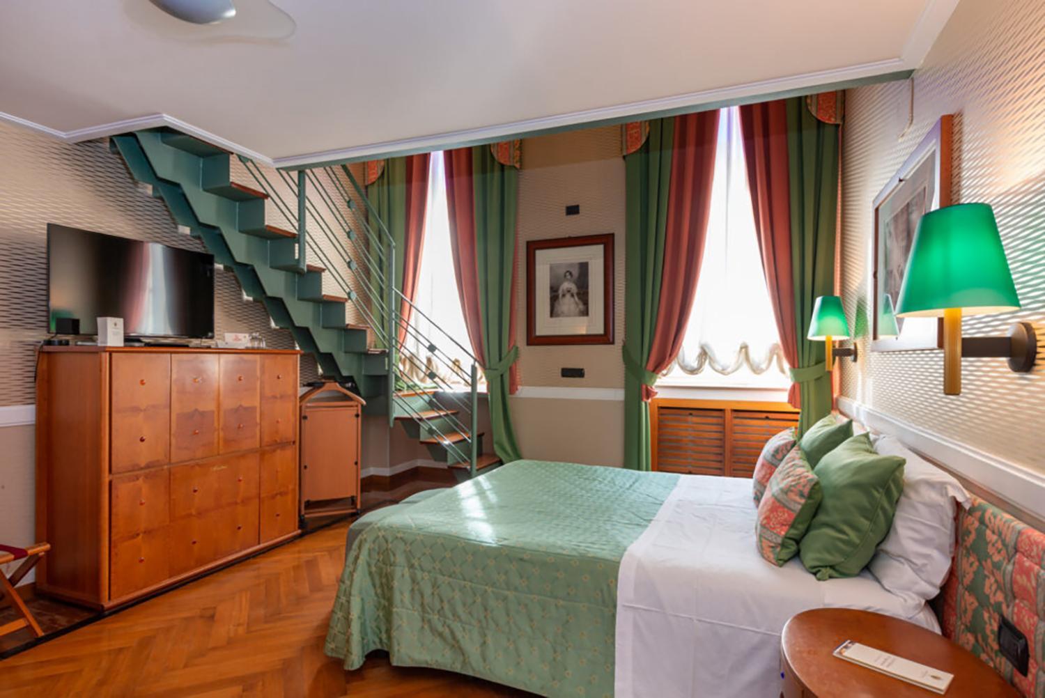 Junior Suite with Sea View - Photo 12