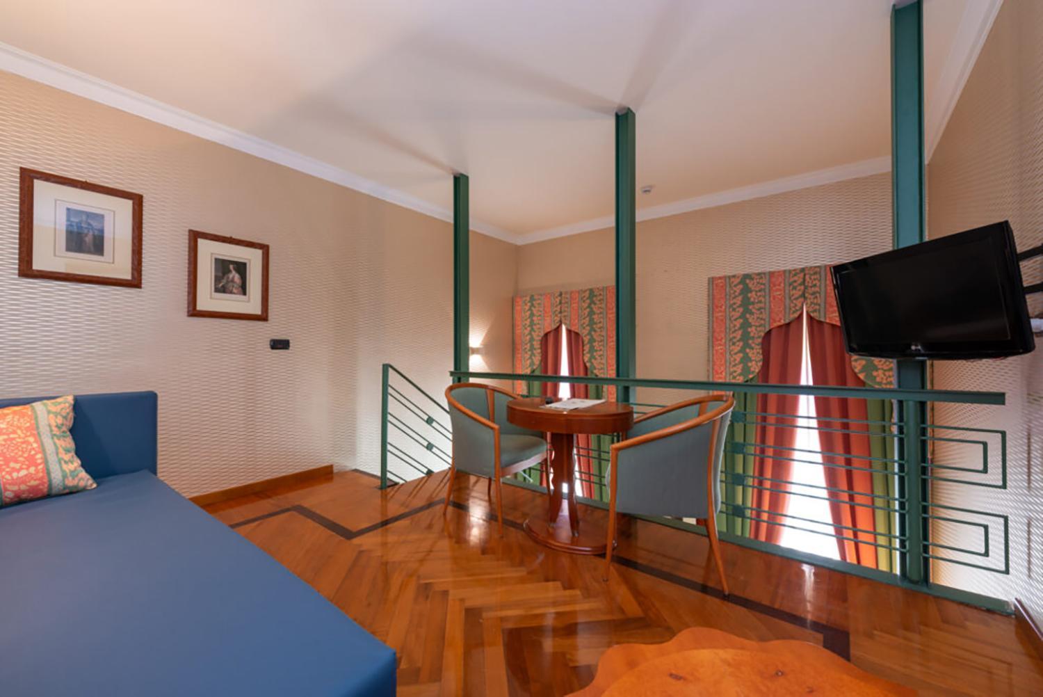 Junior Suite with Sea View - Photo 5