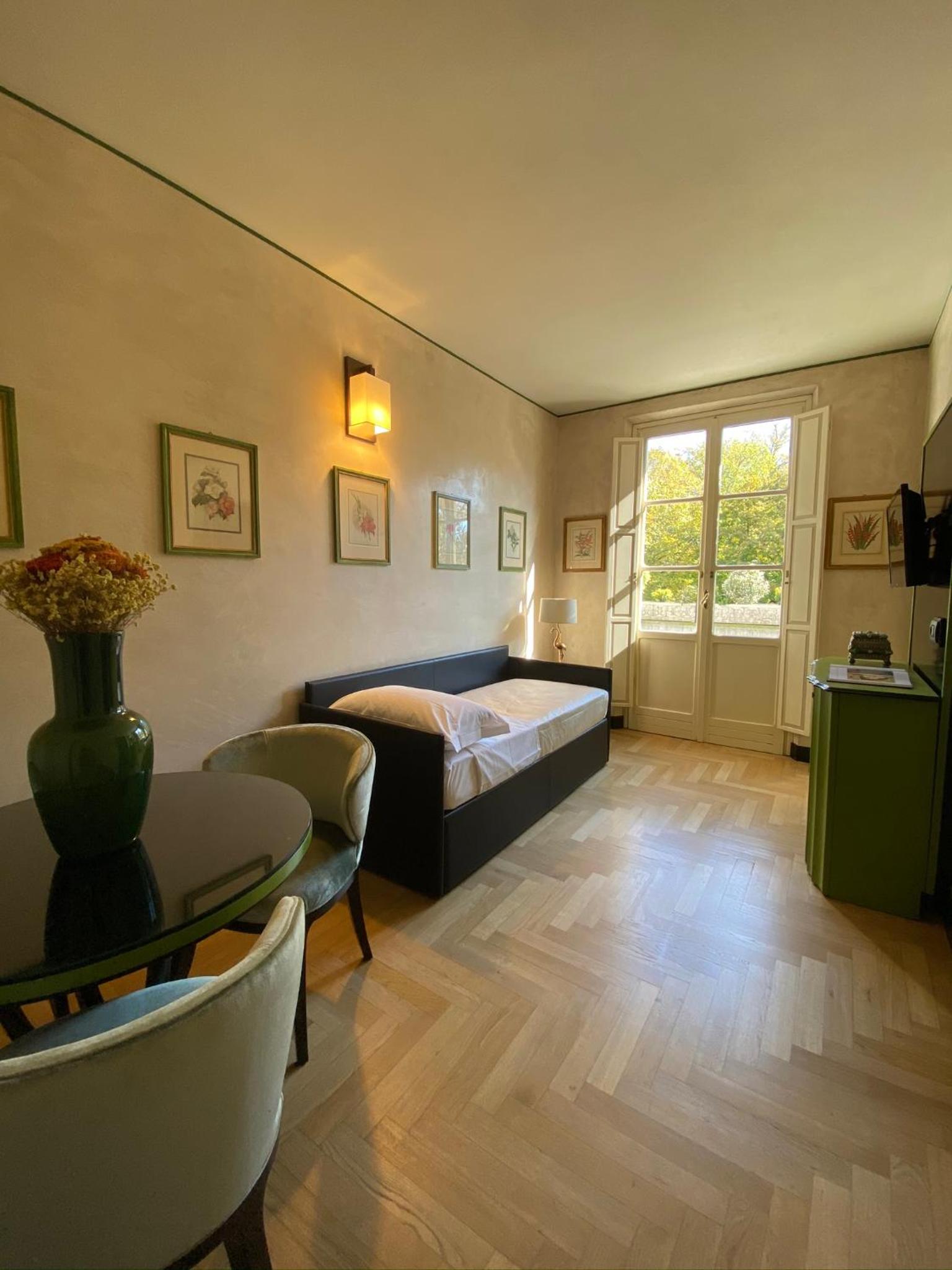 Suite with Balcony - Photo 1