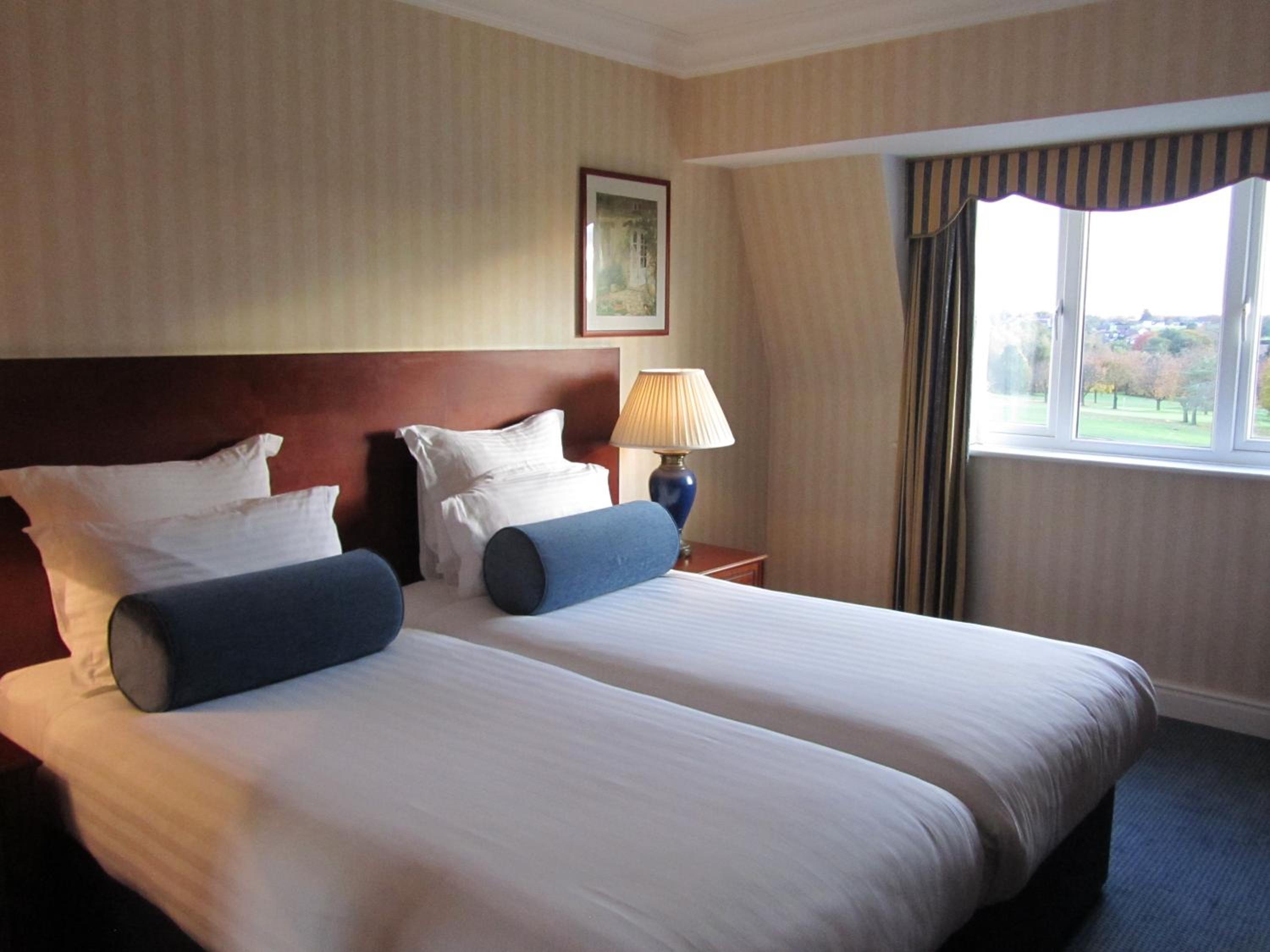Superior Twin Room with View - Photo 6